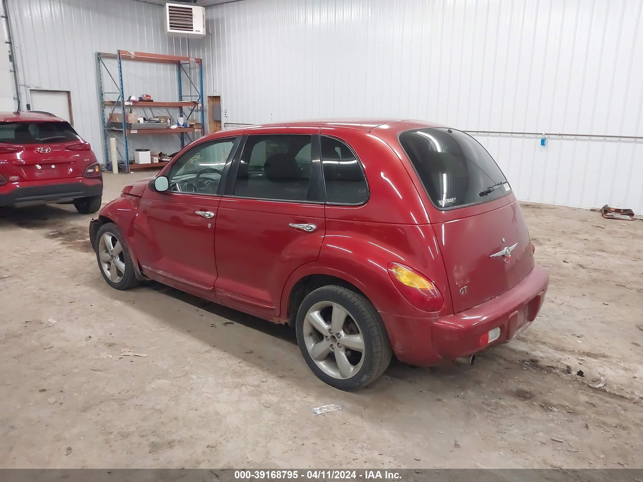 Photo 2 VIN: 3C8FY78GX3T548879 - CHRYSLER PT CRUISER 