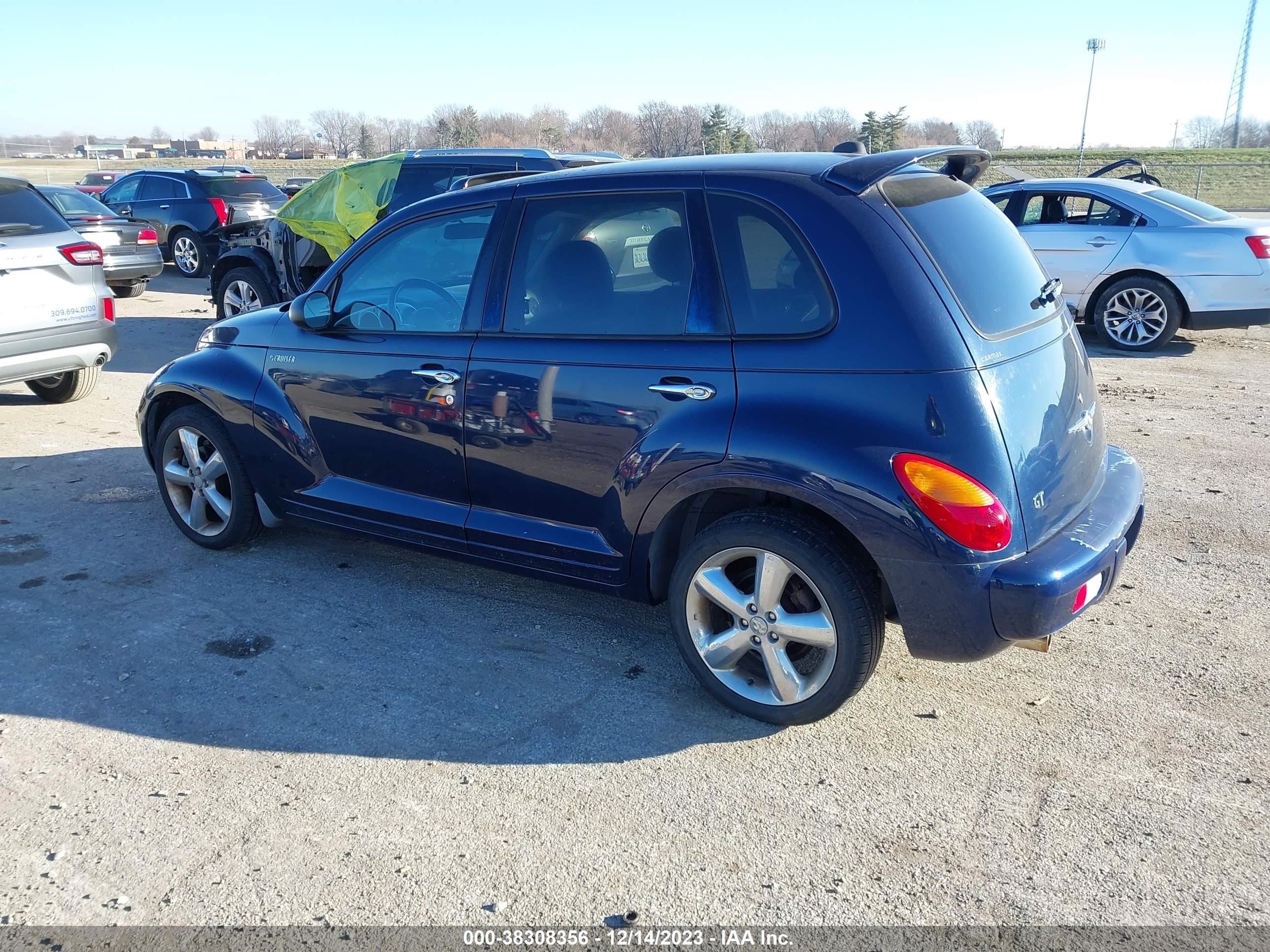 Photo 2 VIN: 3C8FY78GX5T553700 - CHRYSLER PT CRUISER 