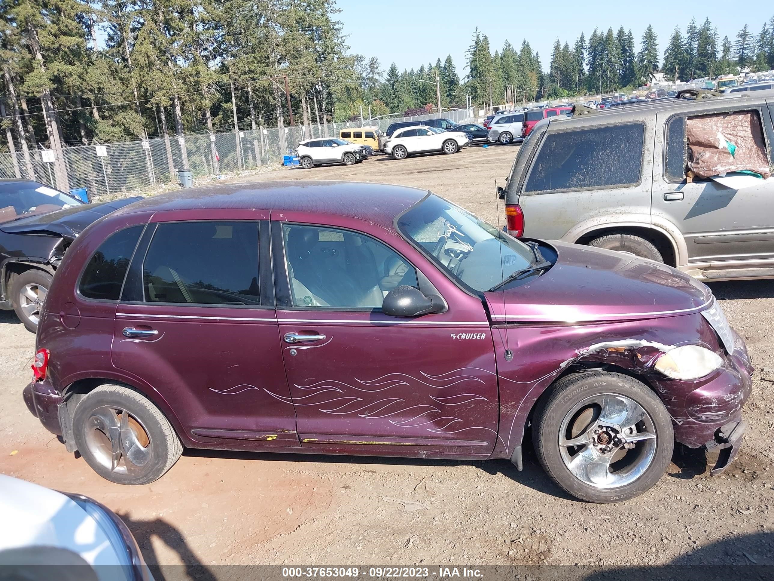 Photo 11 VIN: 3CAFY4BBX1T263008 - CHRYSLER PT CRUISER 