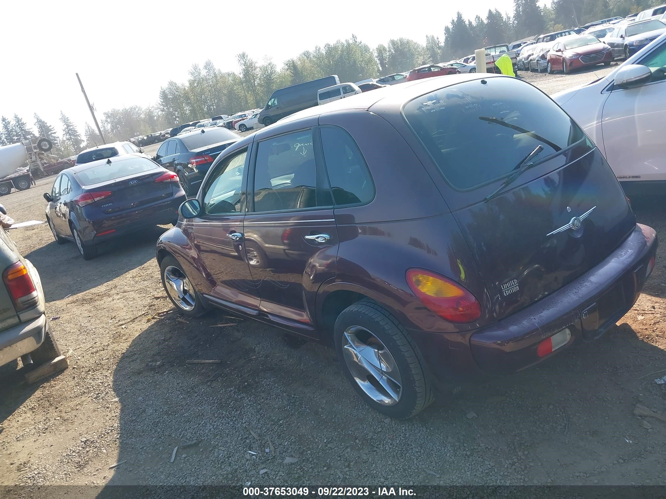 Photo 2 VIN: 3CAFY4BBX1T263008 - CHRYSLER PT CRUISER 