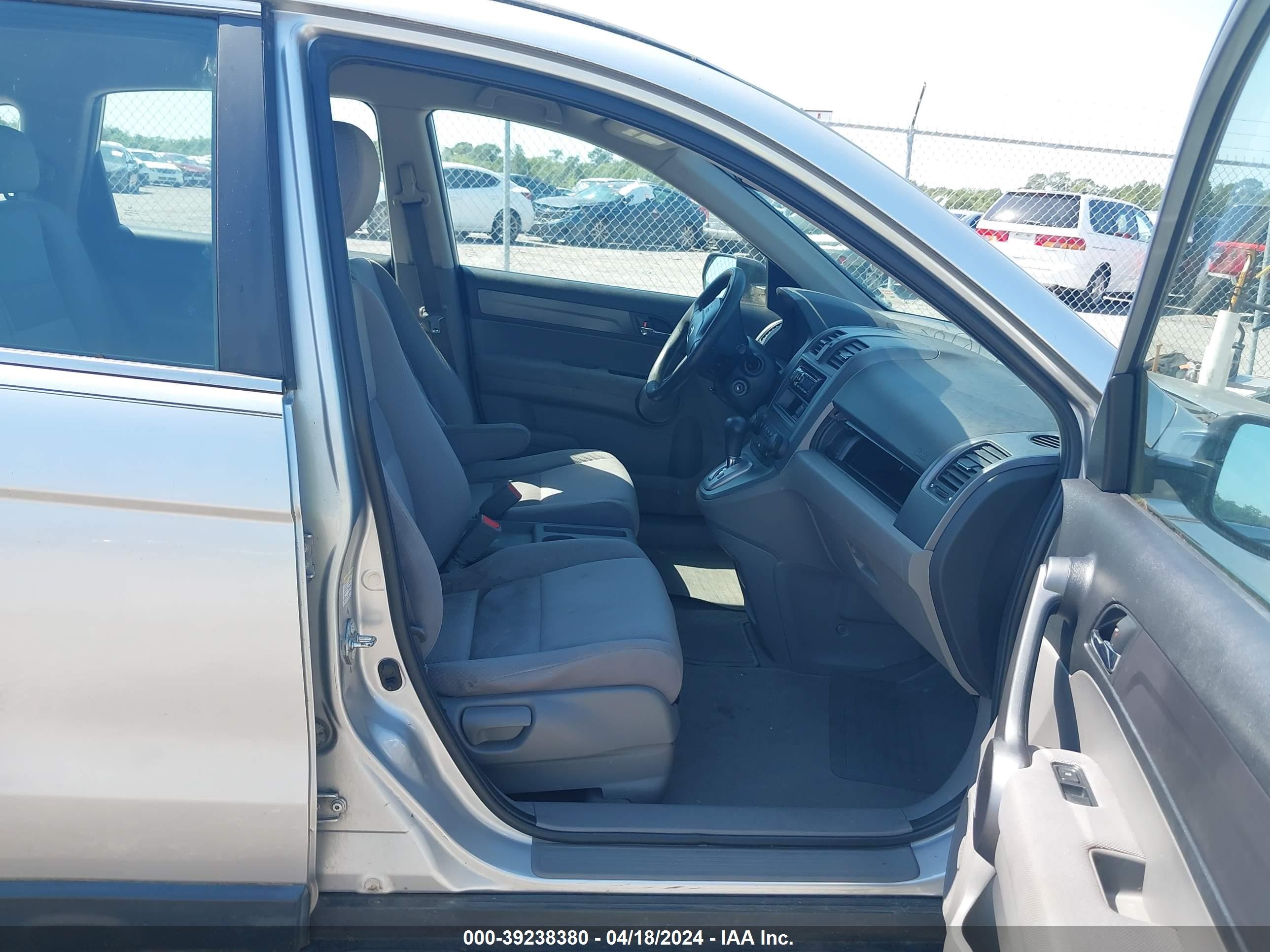 Photo 4 VIN: 3CZRE38309G703013 - HONDA CR-V 