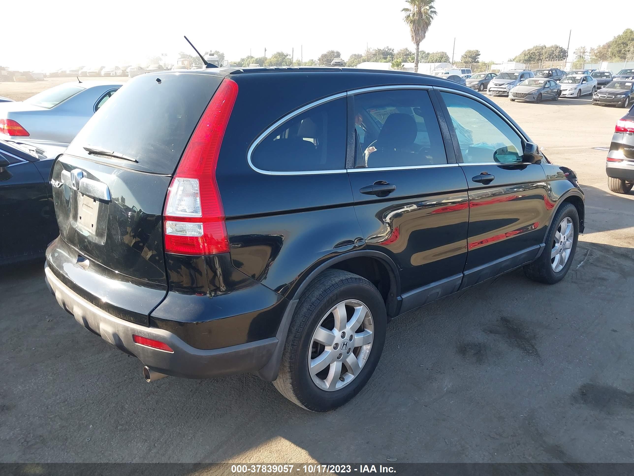 Photo 3 VIN: 3CZRE38589G700006 - HONDA CR-V 