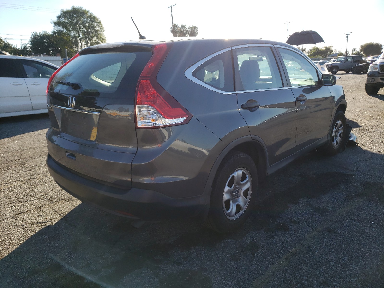 Photo 3 VIN: 3CZRM3H33EG701141 - HONDA CR-V LX 