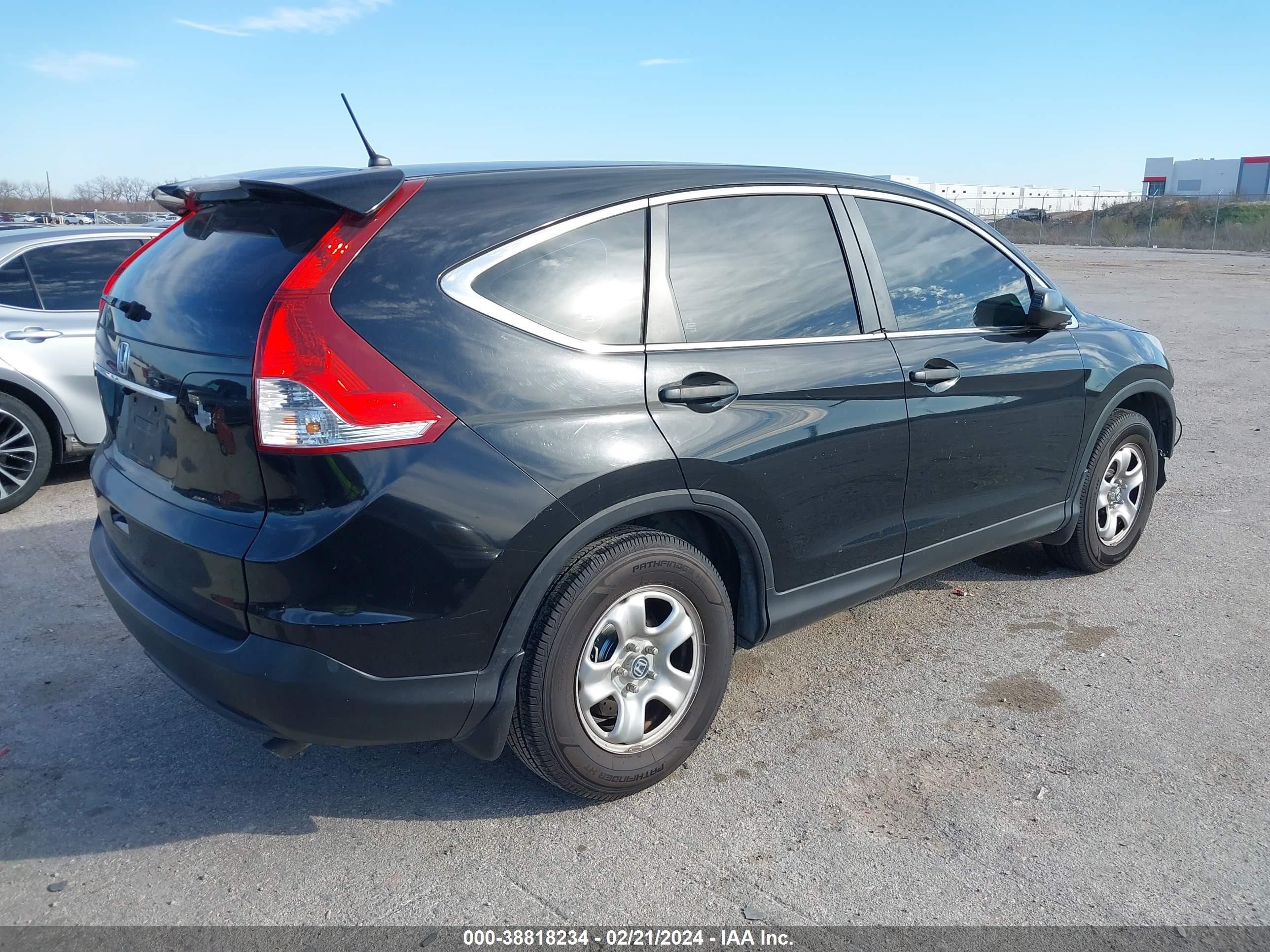 Photo 3 VIN: 3CZRM3H3XDG701250 - HONDA CR-V 