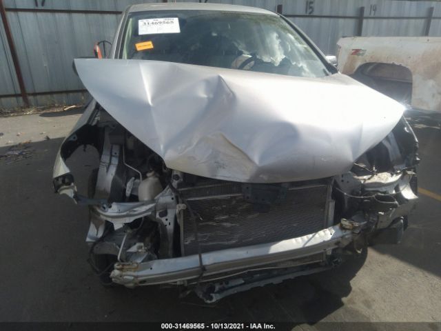 Photo 5 VIN: 3CZRM3H3XFG714129 - HONDA CR-V 