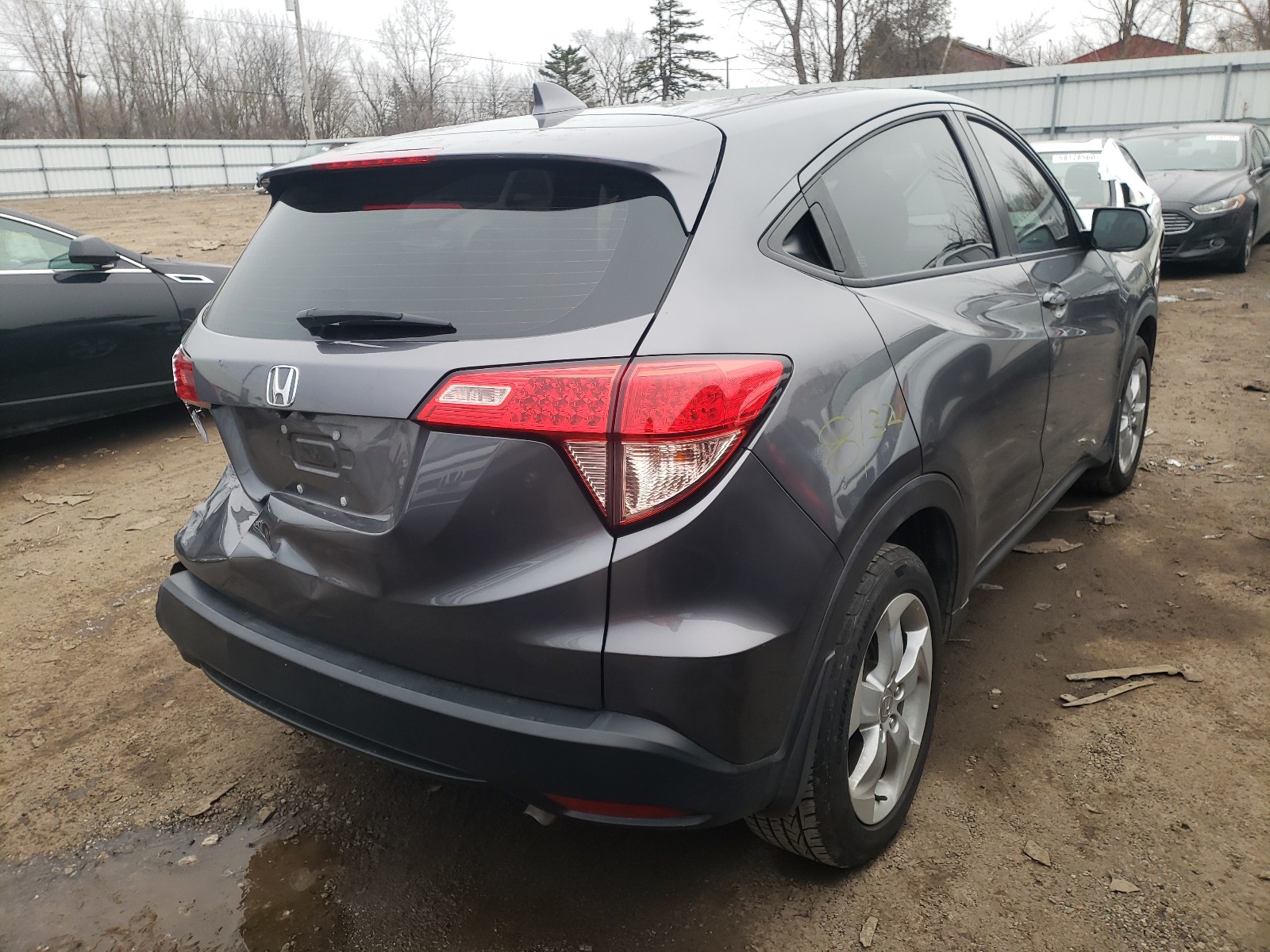 Photo 3 VIN: 3CZRU5G32GM726677 - HONDA HR-V LX 