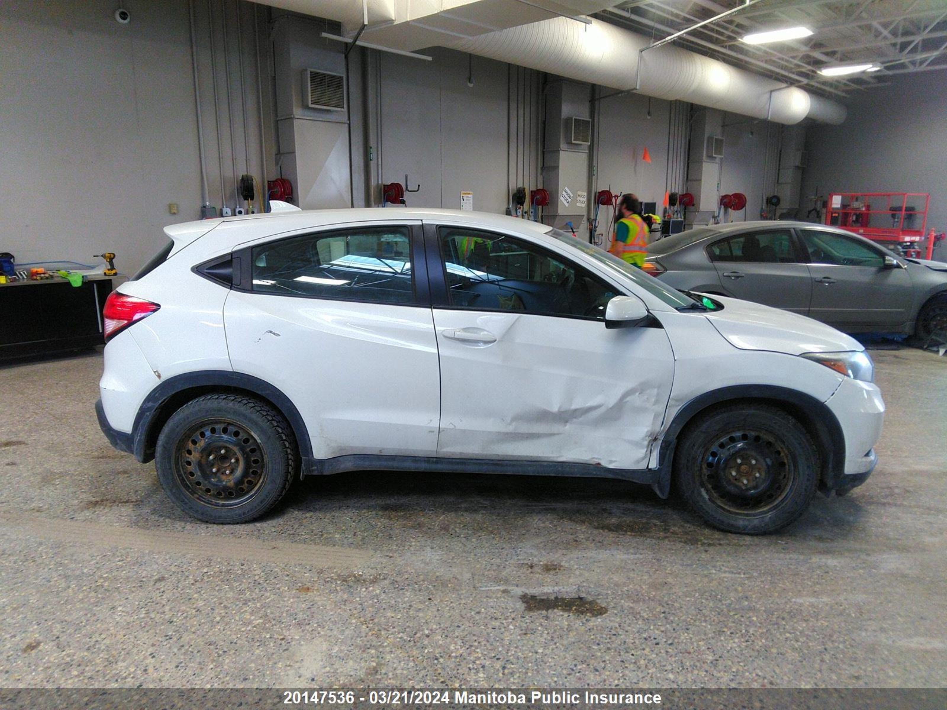 Photo 12 VIN: 3CZRU5H31GM103713 - HONDA HR-V 