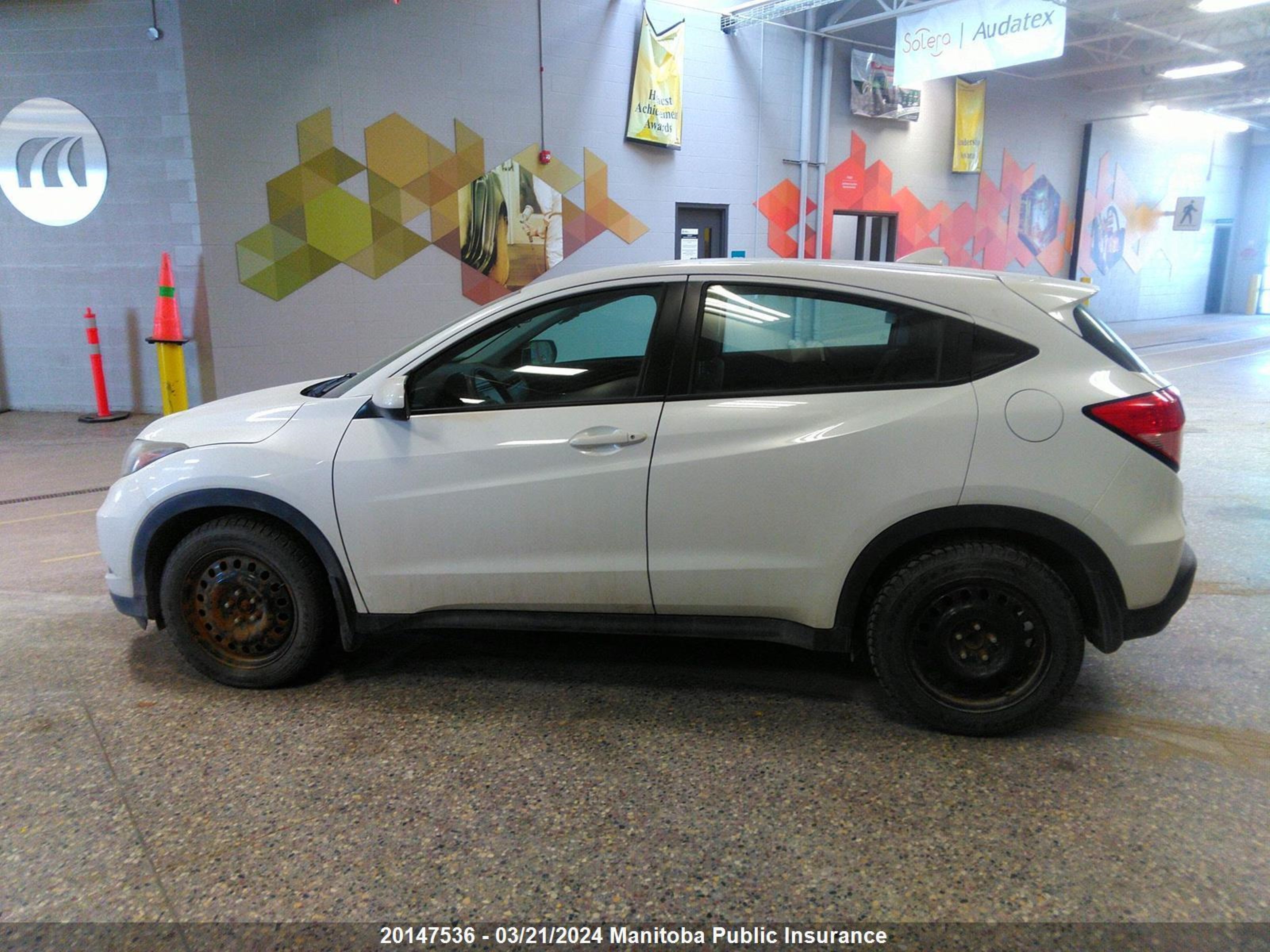 Photo 13 VIN: 3CZRU5H31GM103713 - HONDA HR-V 