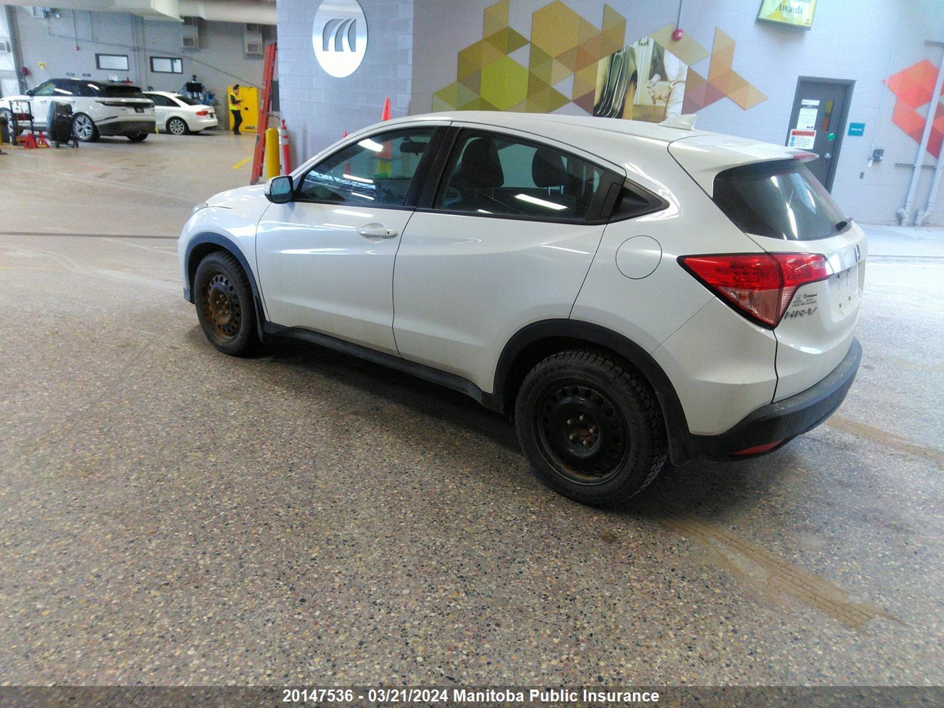 Photo 2 VIN: 3CZRU5H31GM103713 - HONDA HR-V 