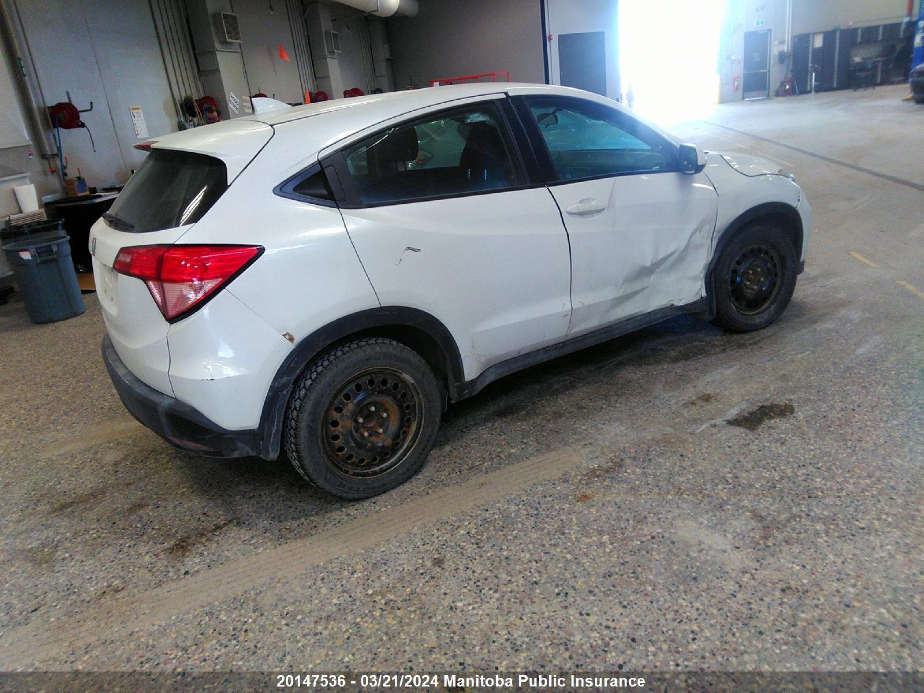 Photo 3 VIN: 3CZRU5H31GM103713 - HONDA HR-V 