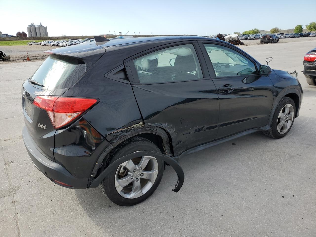 Photo 2 VIN: 3CZRU5H36JM720211 - HONDA HR-V 