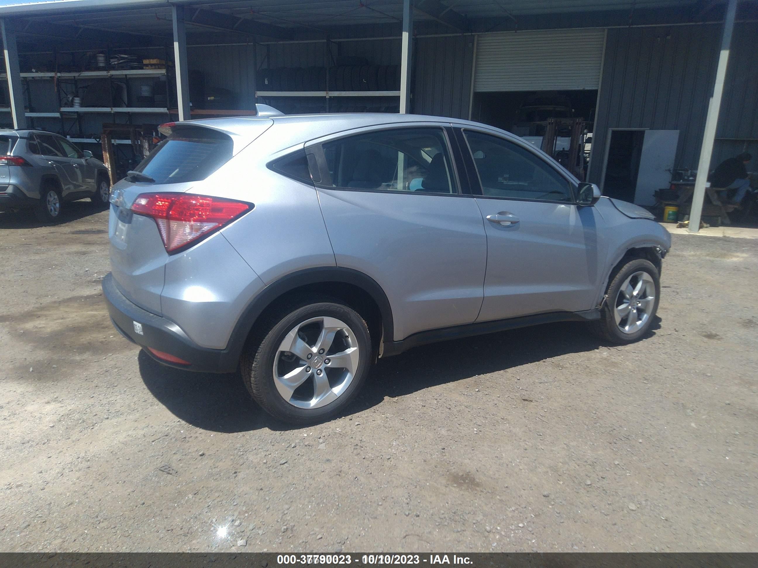 Photo 3 VIN: 3CZRU5H39HM713893 - HONDA HR-V 