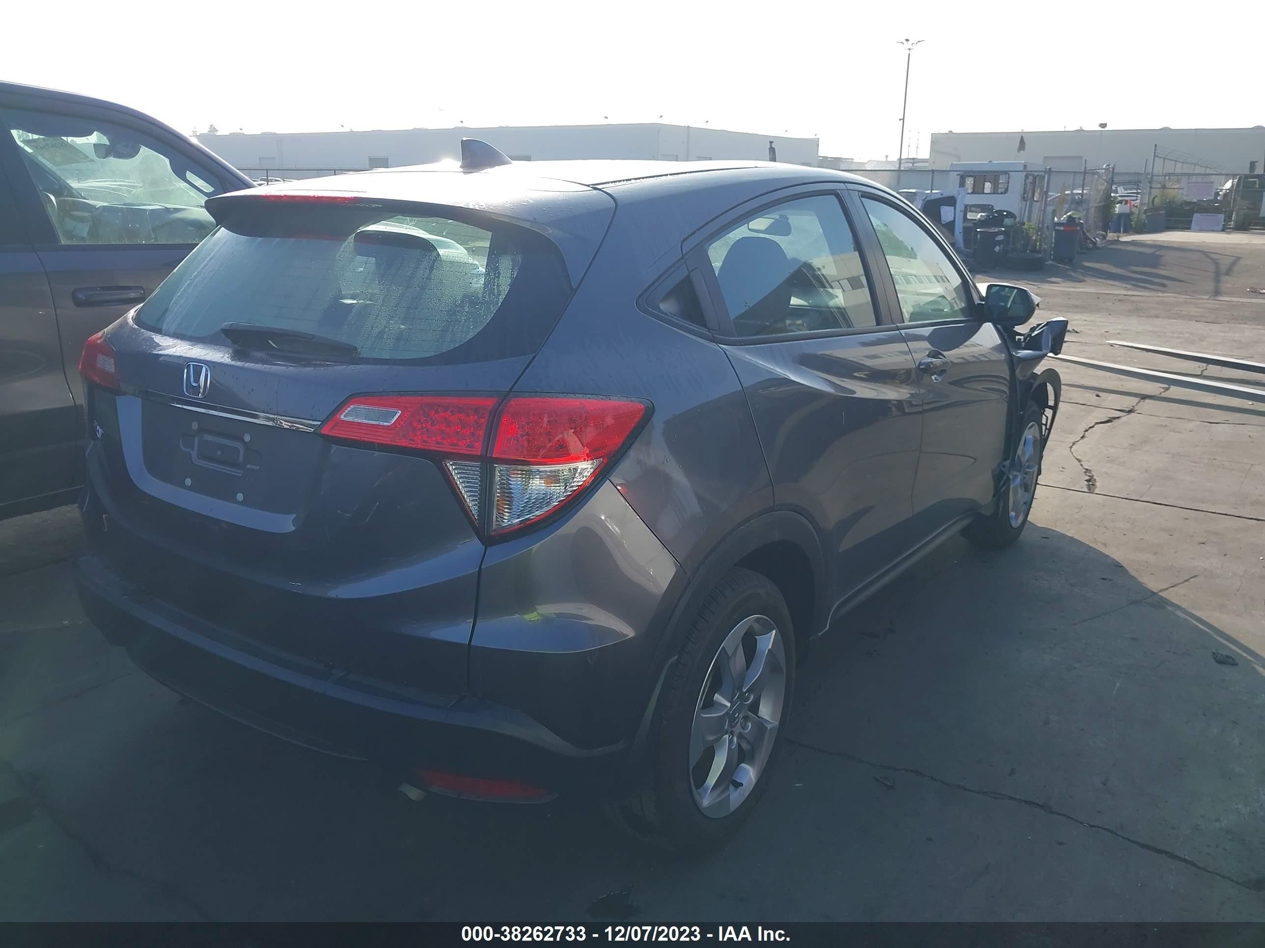 Photo 3 VIN: 3CZRU5H3XNM723649 - HONDA HR-V 