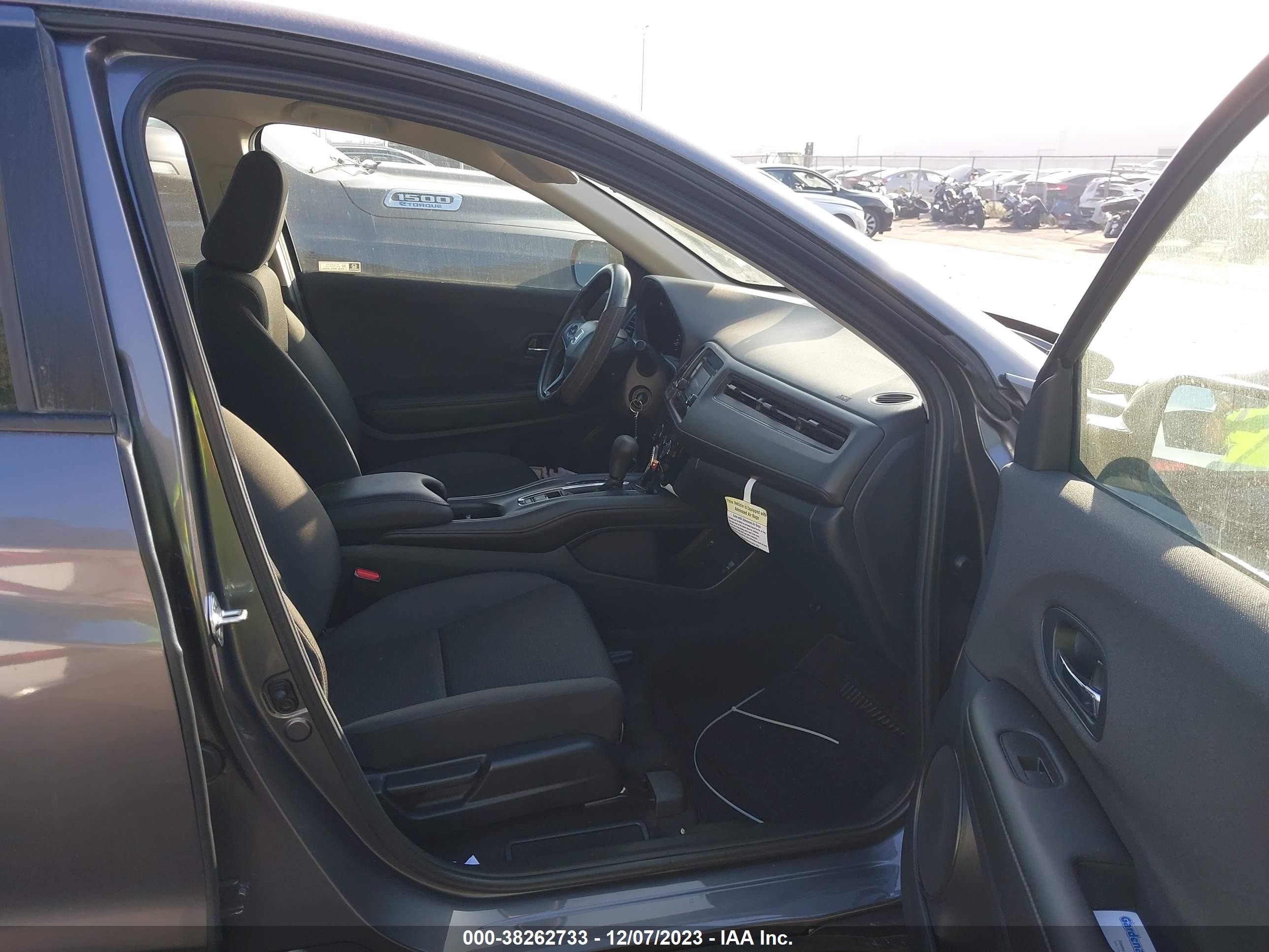 Photo 4 VIN: 3CZRU5H3XNM723649 - HONDA HR-V 