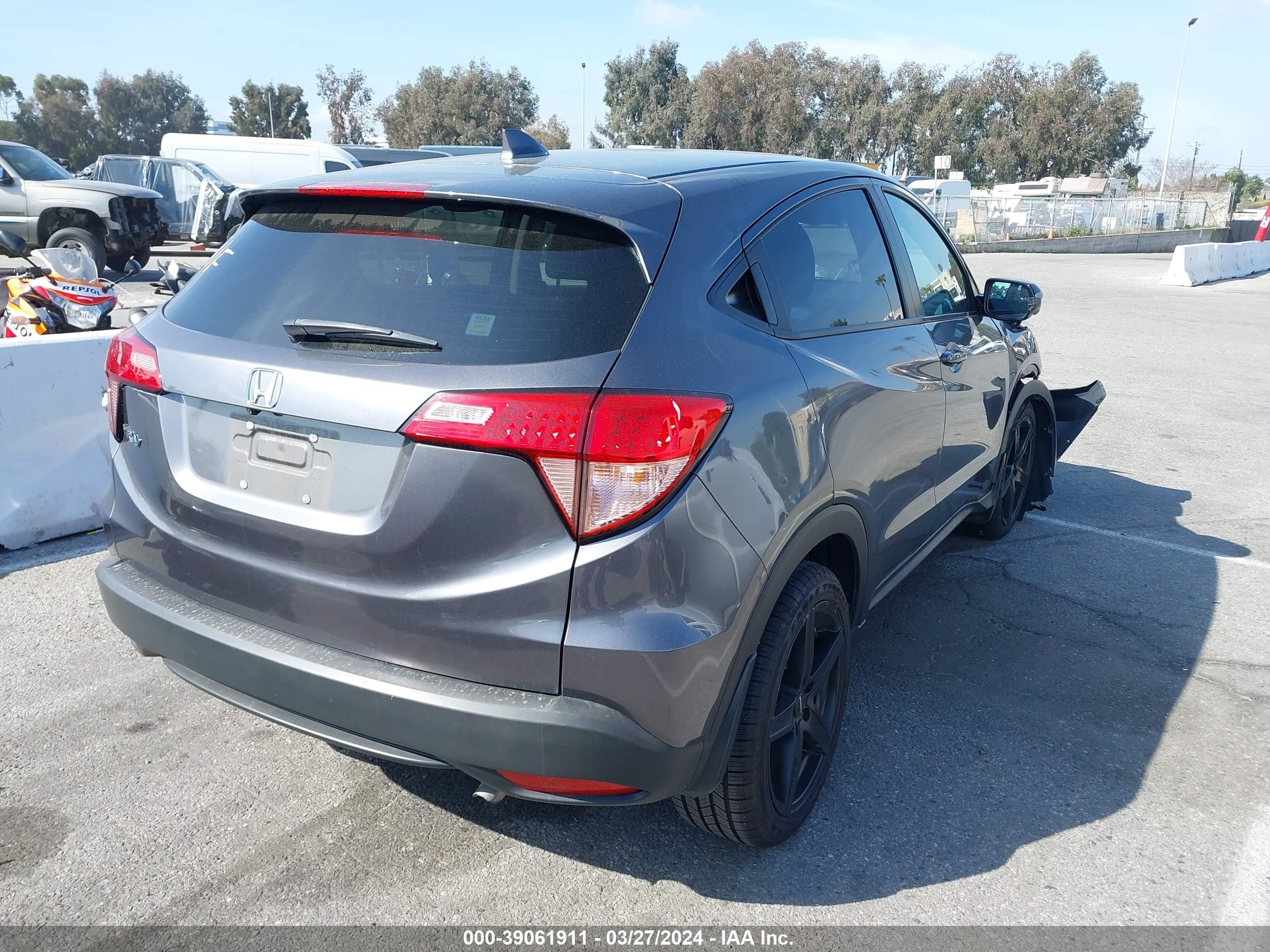 Photo 3 VIN: 3CZRU5H51GM706887 - HONDA HR-V 