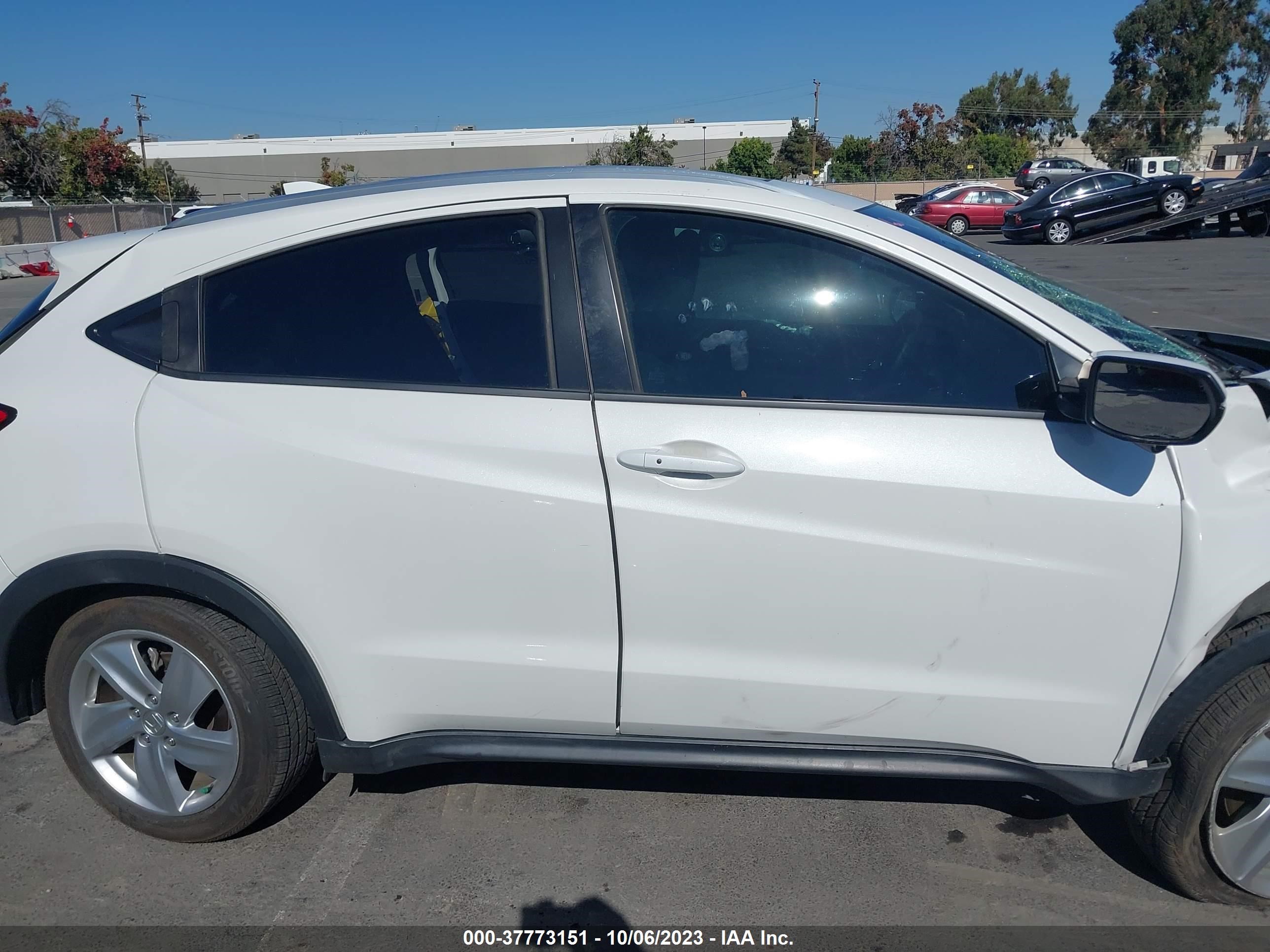 Photo 11 VIN: 3CZRU5H54LM703511 - HONDA HR-V 