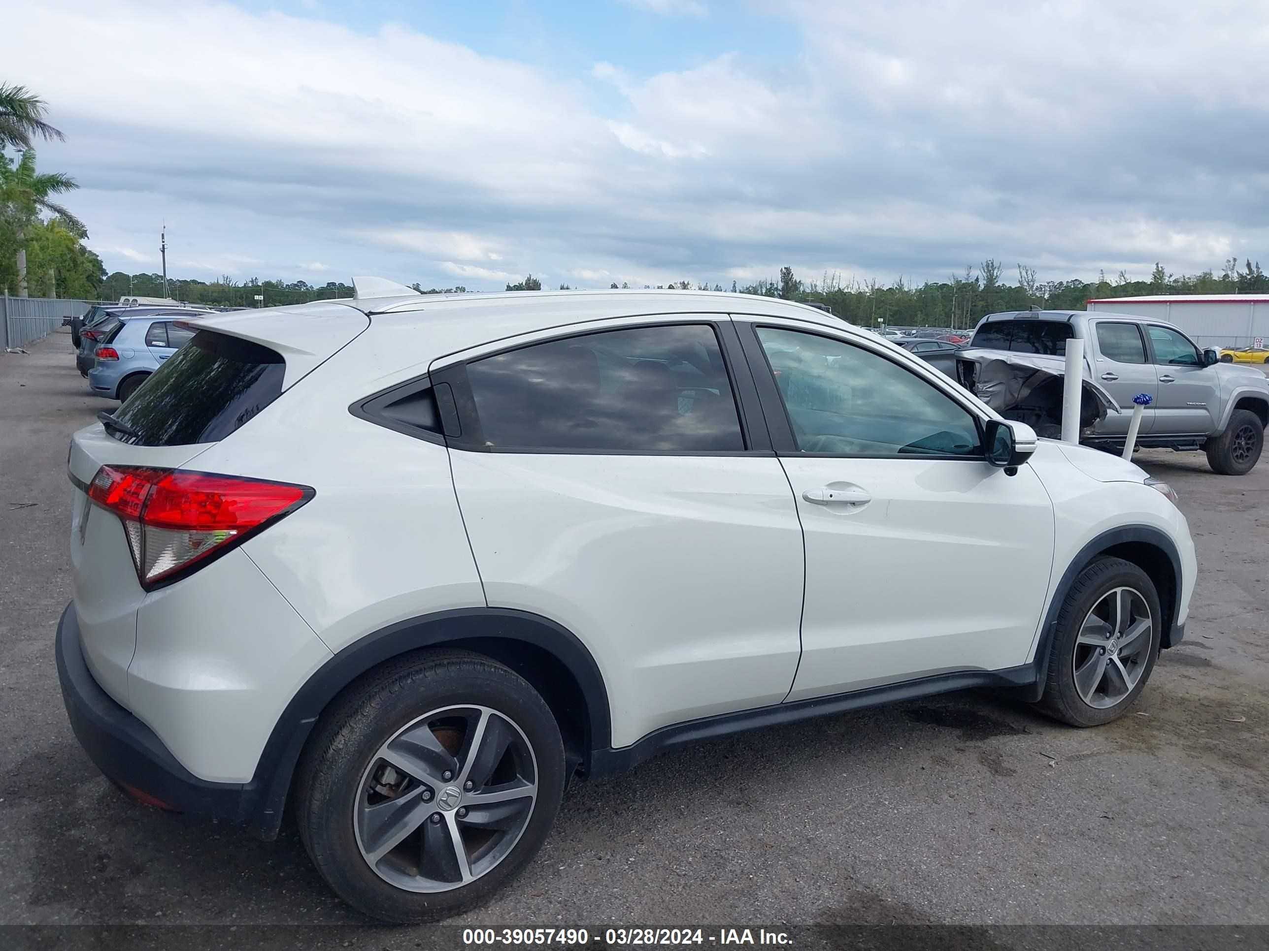 Photo 16 VIN: 3CZRU5H54NM706816 - HONDA HR-V 