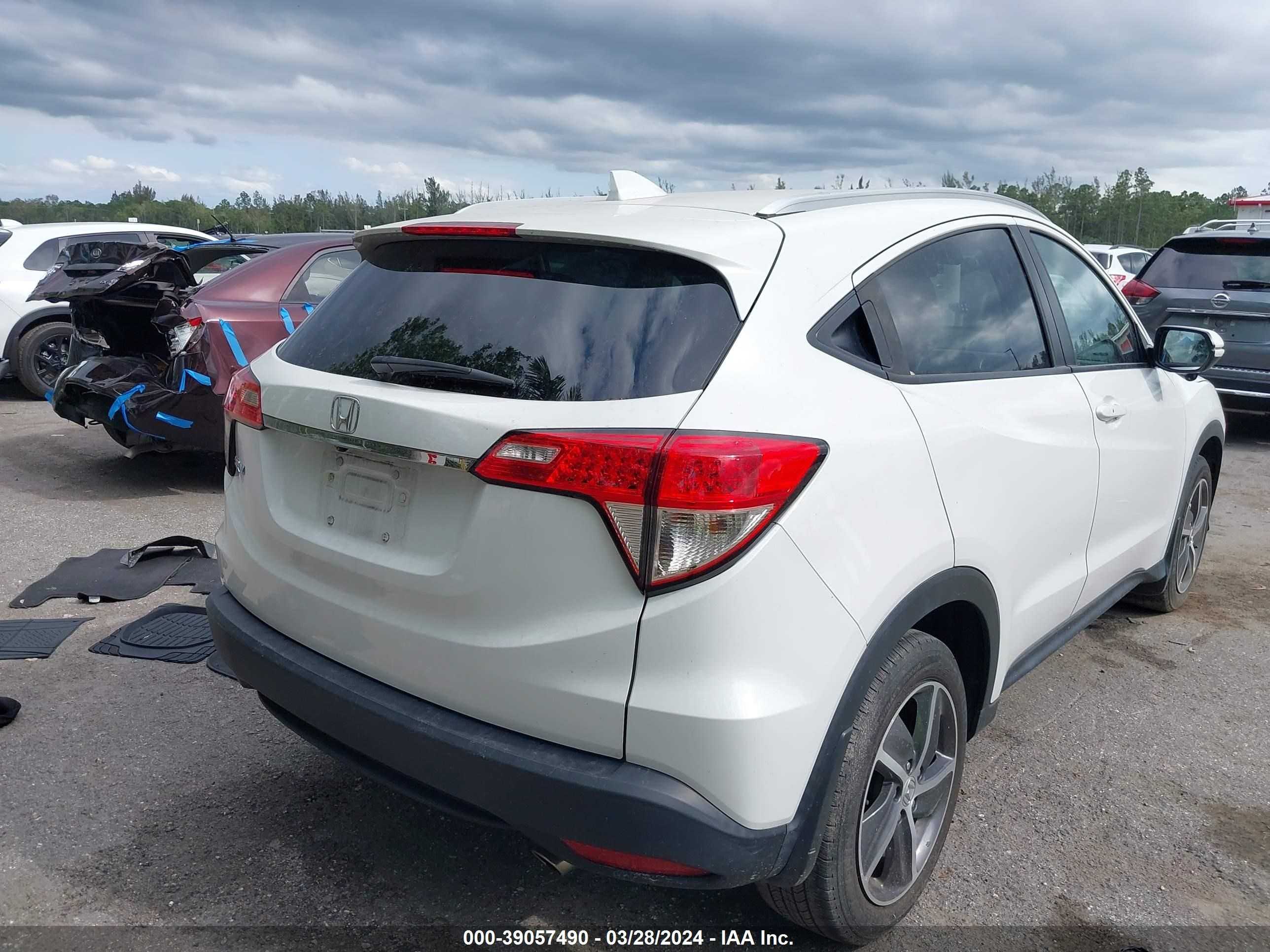 Photo 3 VIN: 3CZRU5H54NM706816 - HONDA HR-V 