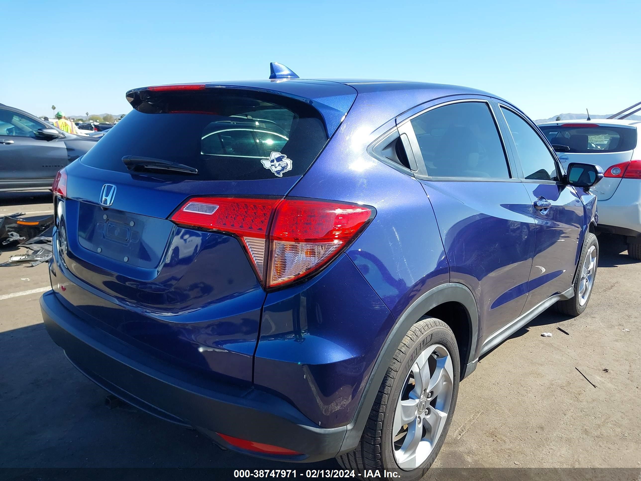 Photo 3 VIN: 3CZRU5H56HM715358 - HONDA HR-V 