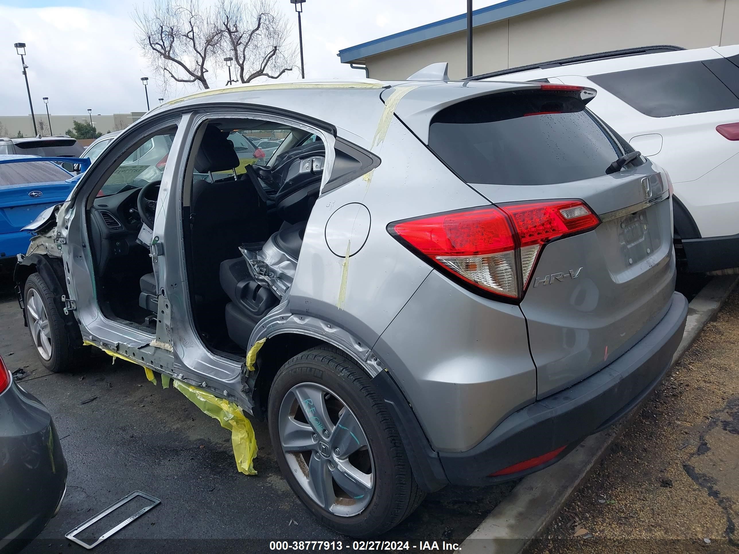 Photo 2 VIN: 3CZRU5H56LM715661 - HONDA HR-V 