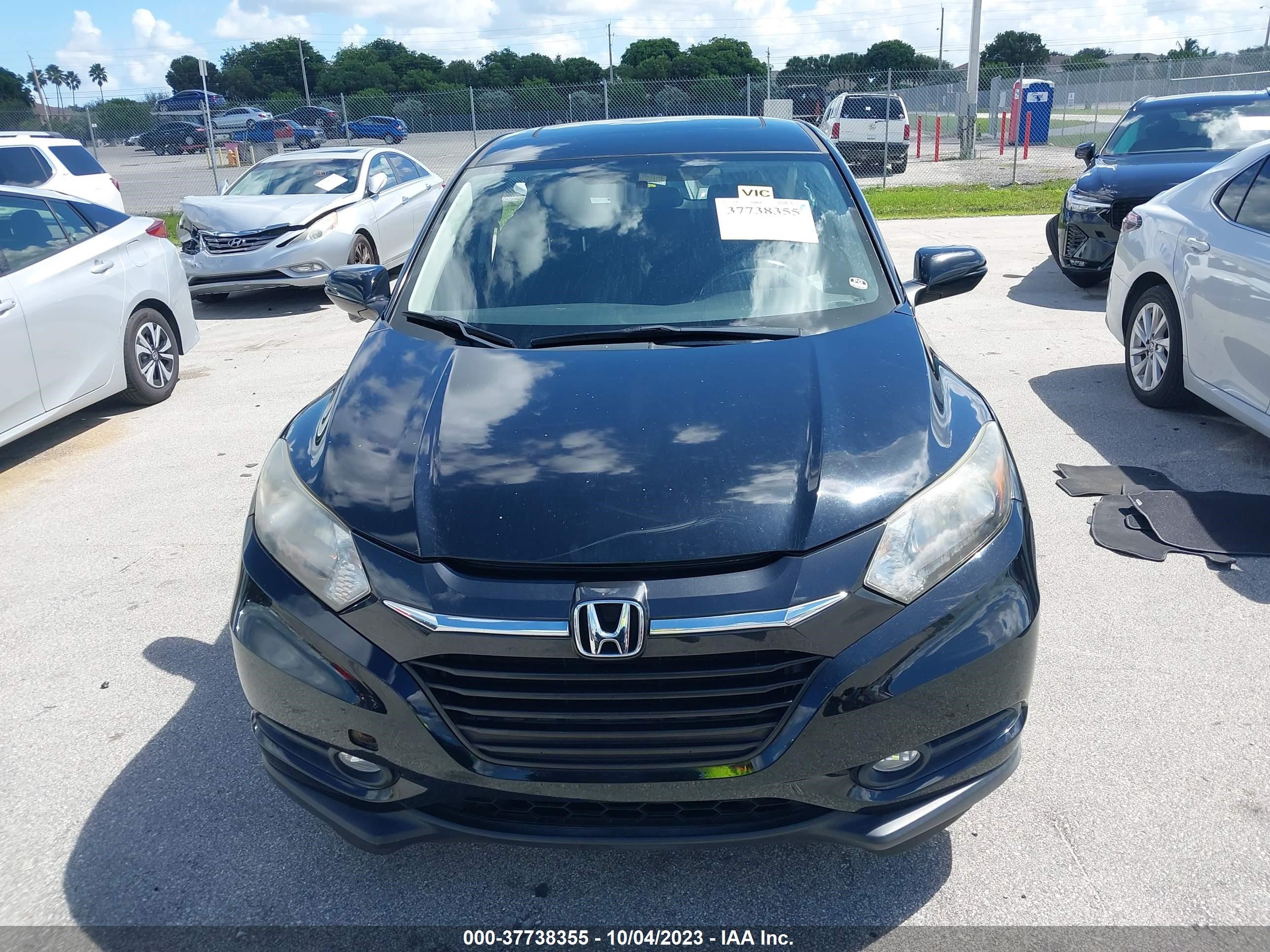 Photo 11 VIN: 3CZRU5H57HM720990 - HONDA HR-V 