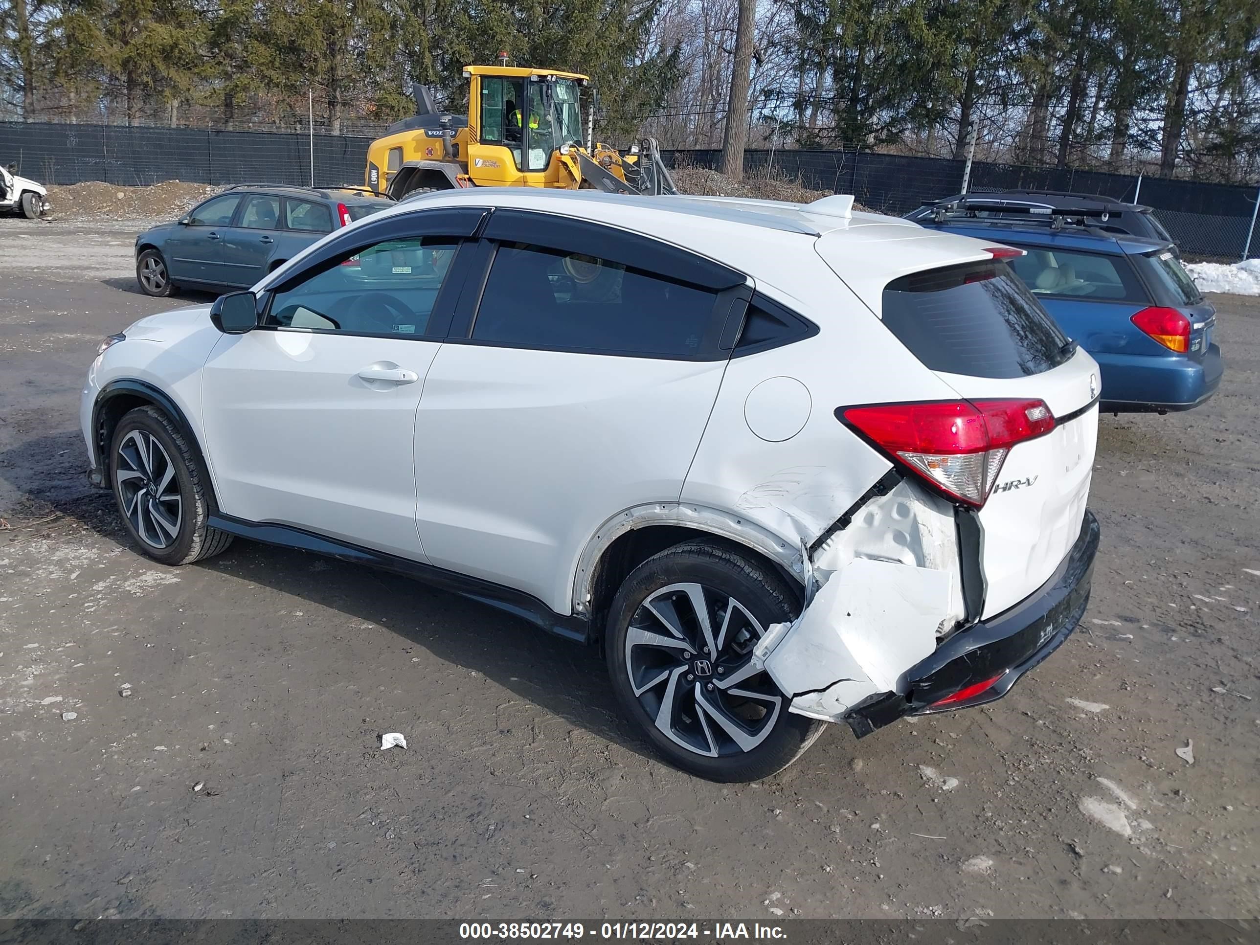 Photo 2 VIN: 3CZRU6H11LM710158 - HONDA HR-V 