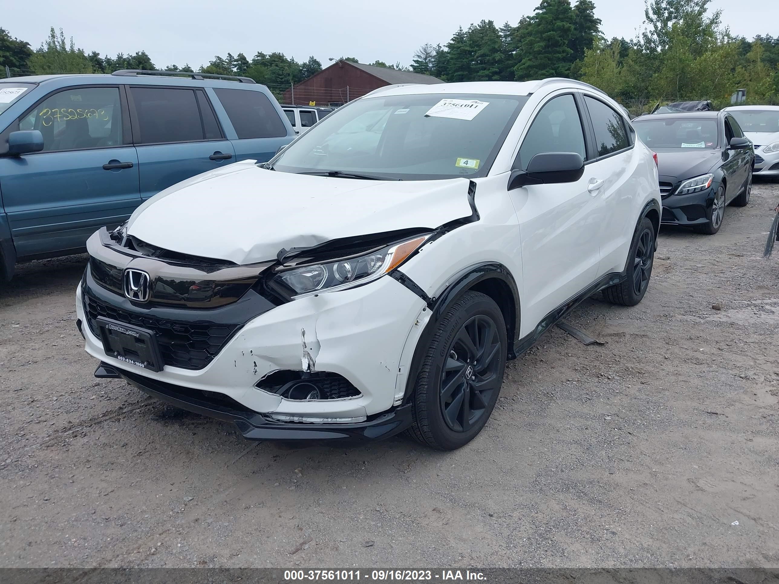 Photo 1 VIN: 3CZRU6H11NM711037 - HONDA HR-V 