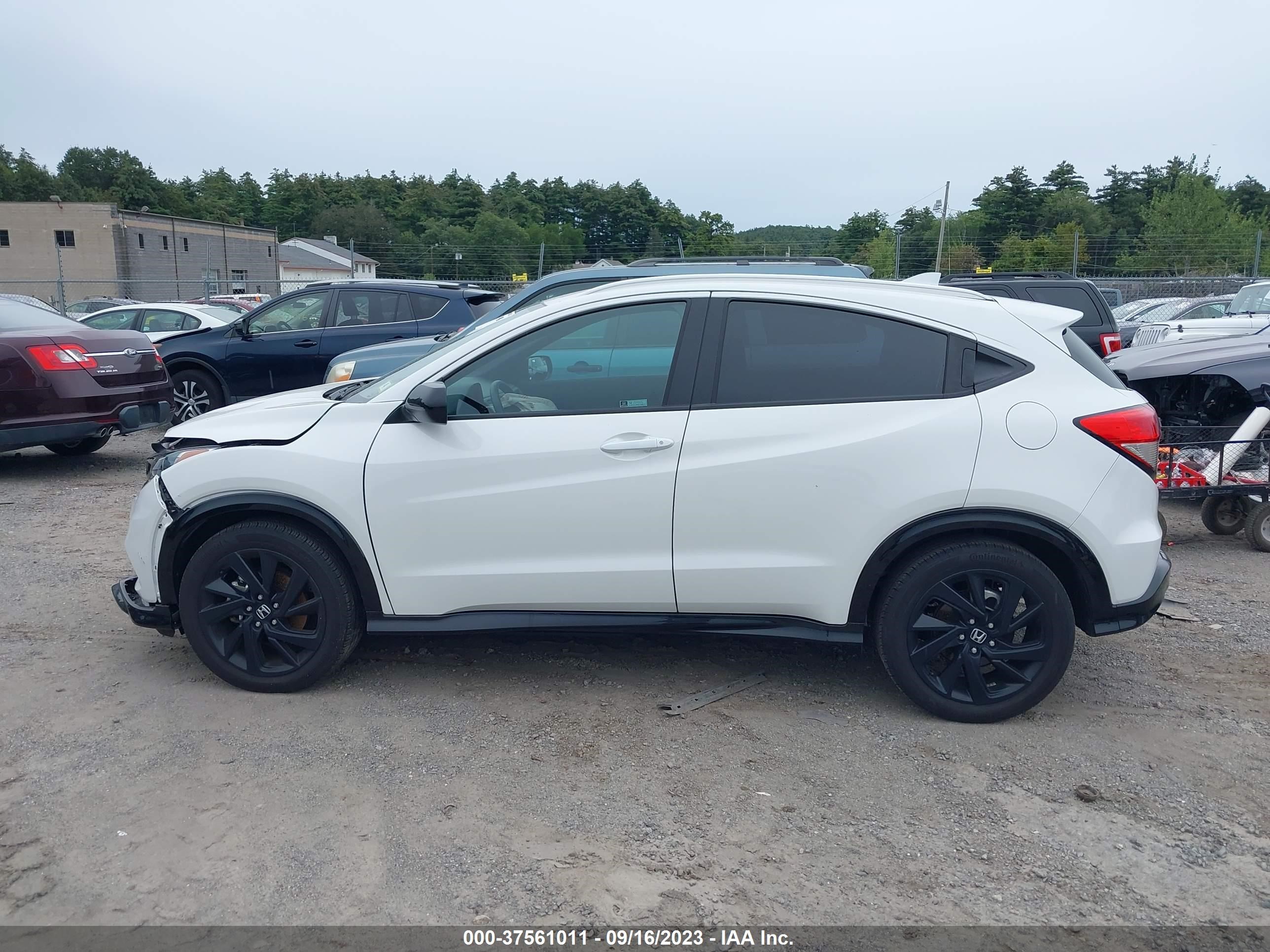 Photo 13 VIN: 3CZRU6H11NM711037 - HONDA HR-V 