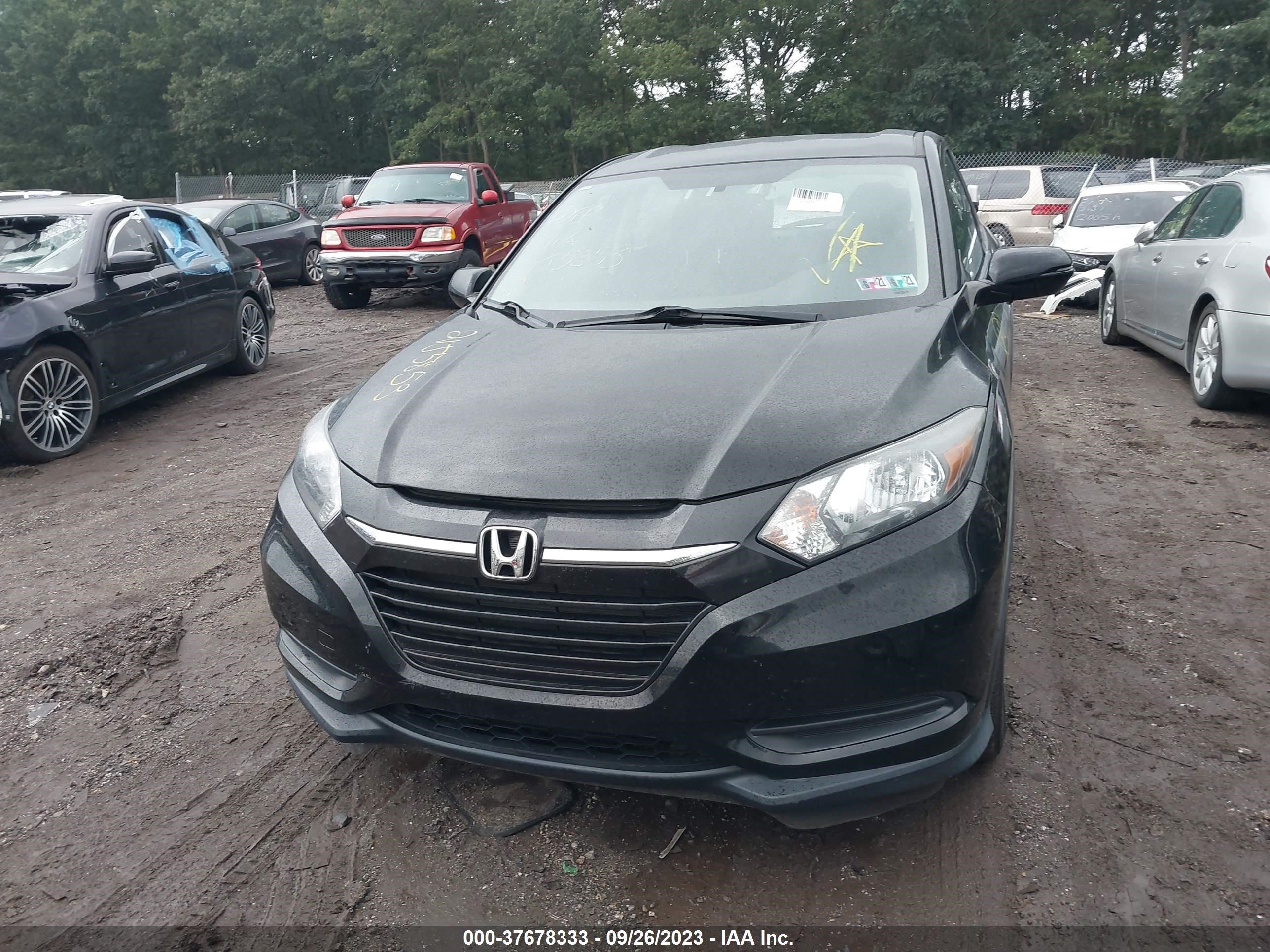 Photo 11 VIN: 3CZRU6H30GM745863 - HONDA HR-V 