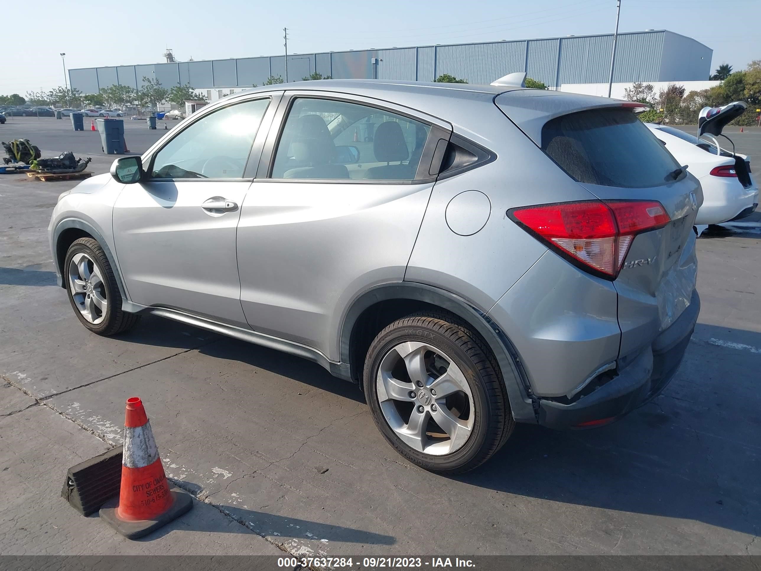 Photo 2 VIN: 3CZRU6H30HG703659 - HONDA HR-V 