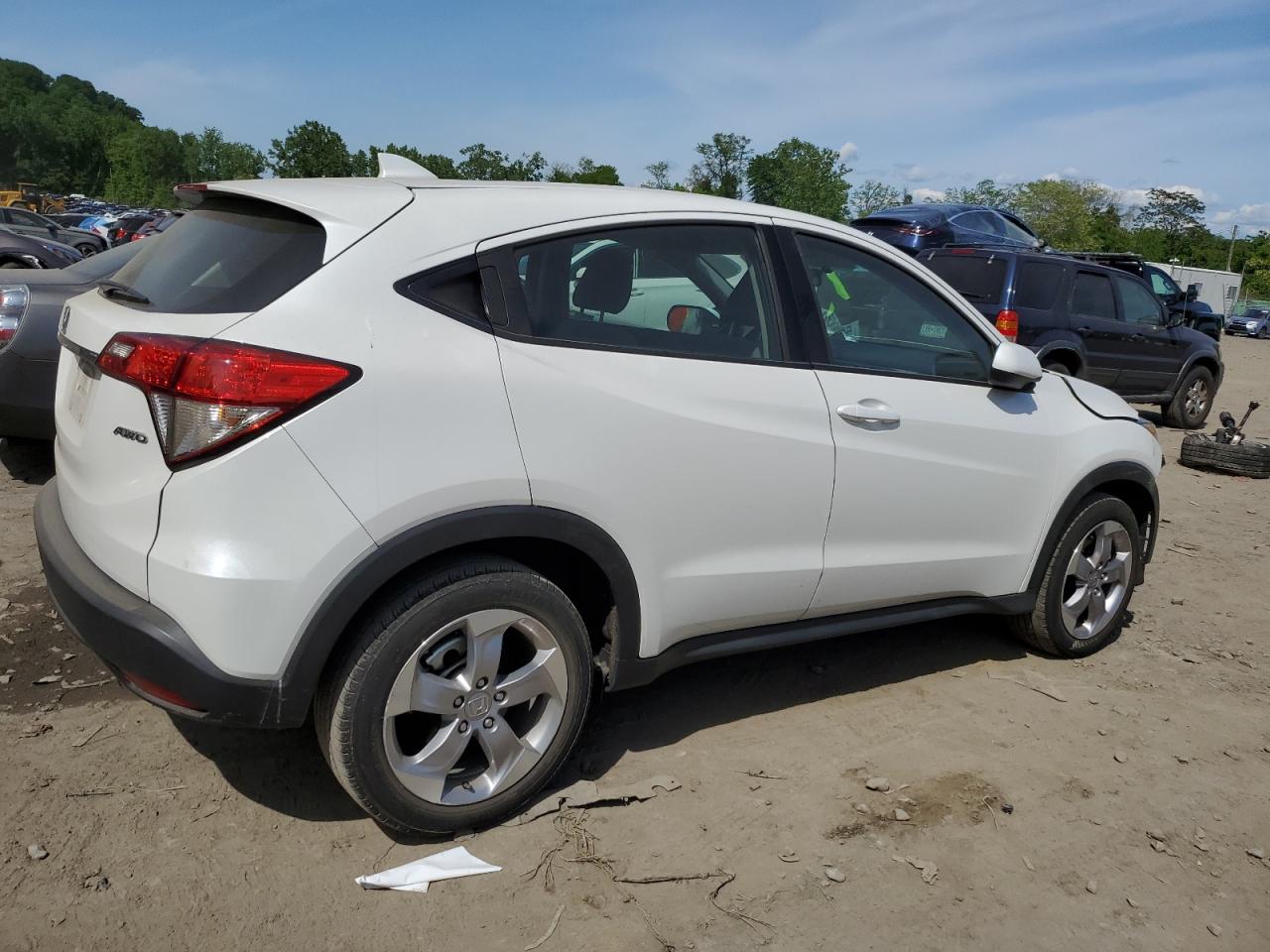 Photo 2 VIN: 3CZRU6H30MM722207 - HONDA HR-V 