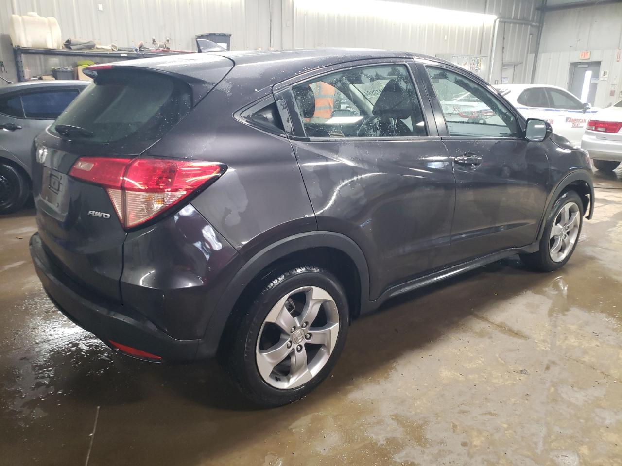 Photo 2 VIN: 3CZRU6H31JG715292 - HONDA HR-V 