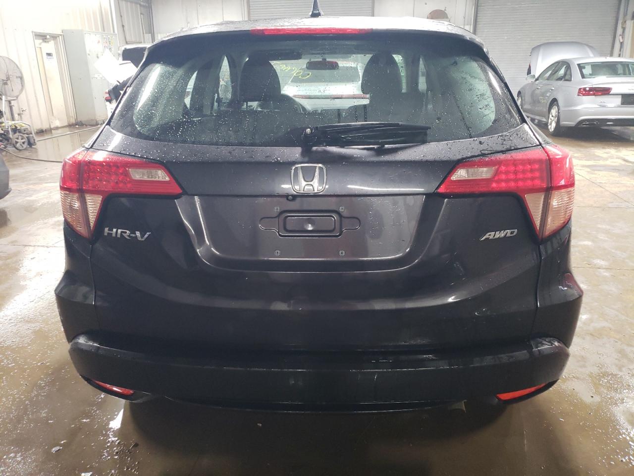 Photo 5 VIN: 3CZRU6H31JG715292 - HONDA HR-V 