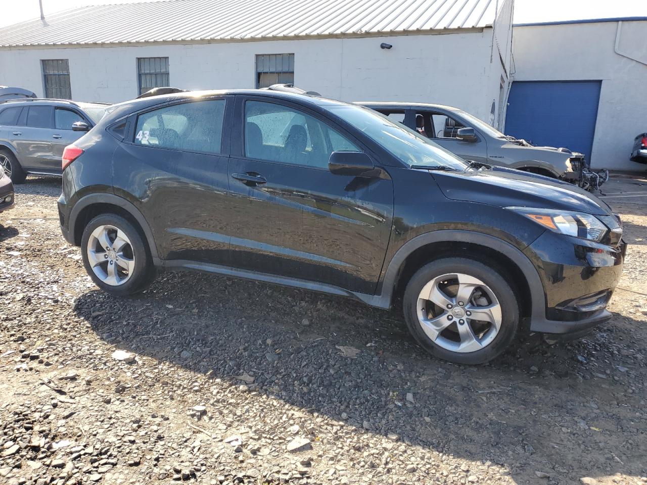 Photo 3 VIN: 3CZRU6H31JG715955 - HONDA HR-V 