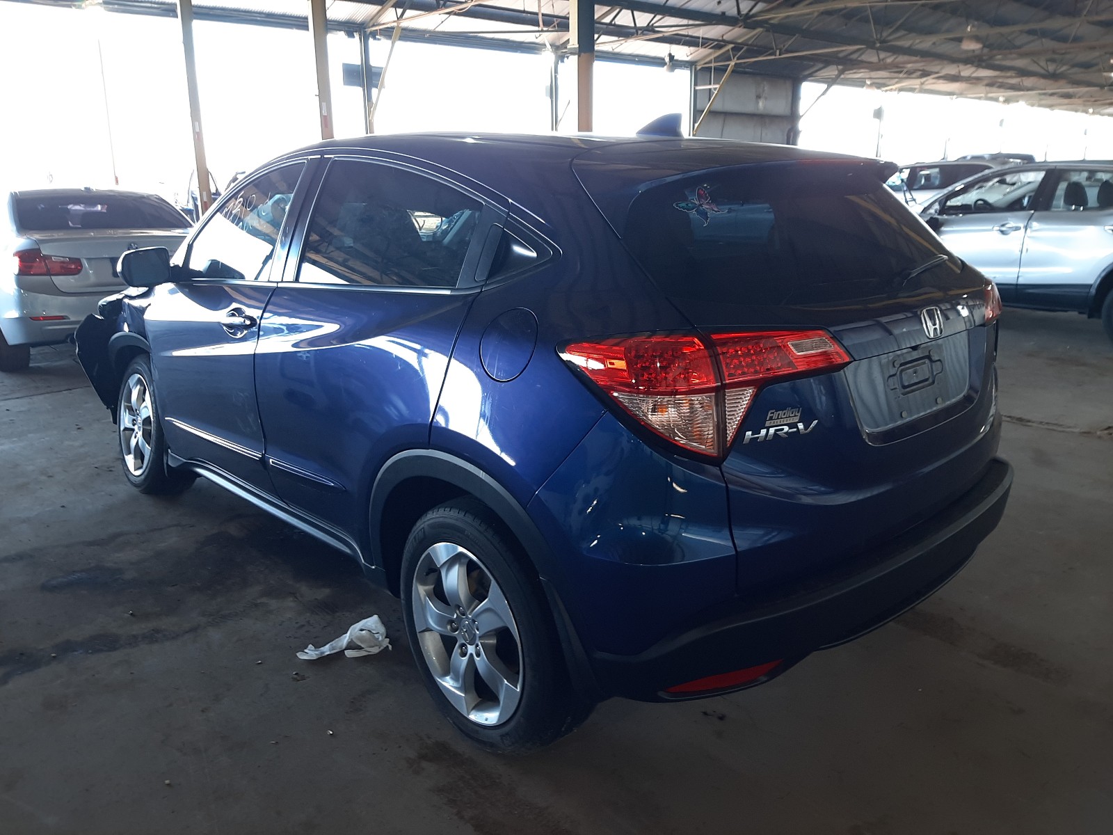 Photo 2 VIN: 3CZRU6H32GM755486 - HONDA HR-V LX 