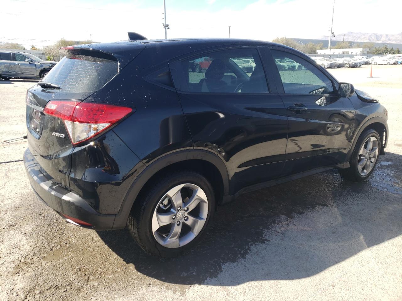 Photo 2 VIN: 3CZRU6H32NM758241 - HONDA HR-V 