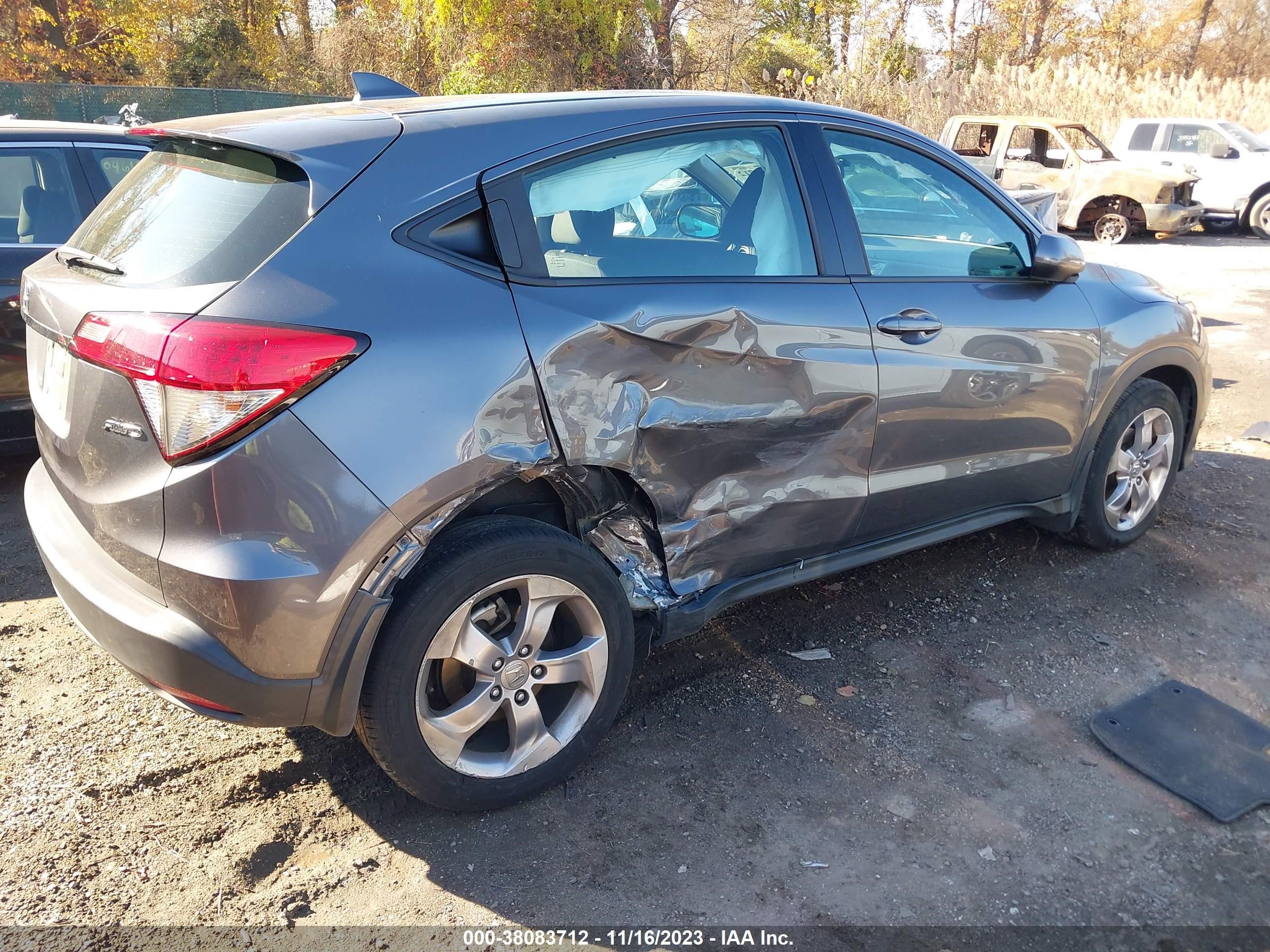 Photo 3 VIN: 3CZRU6H33KG725095 - HONDA HR-V 