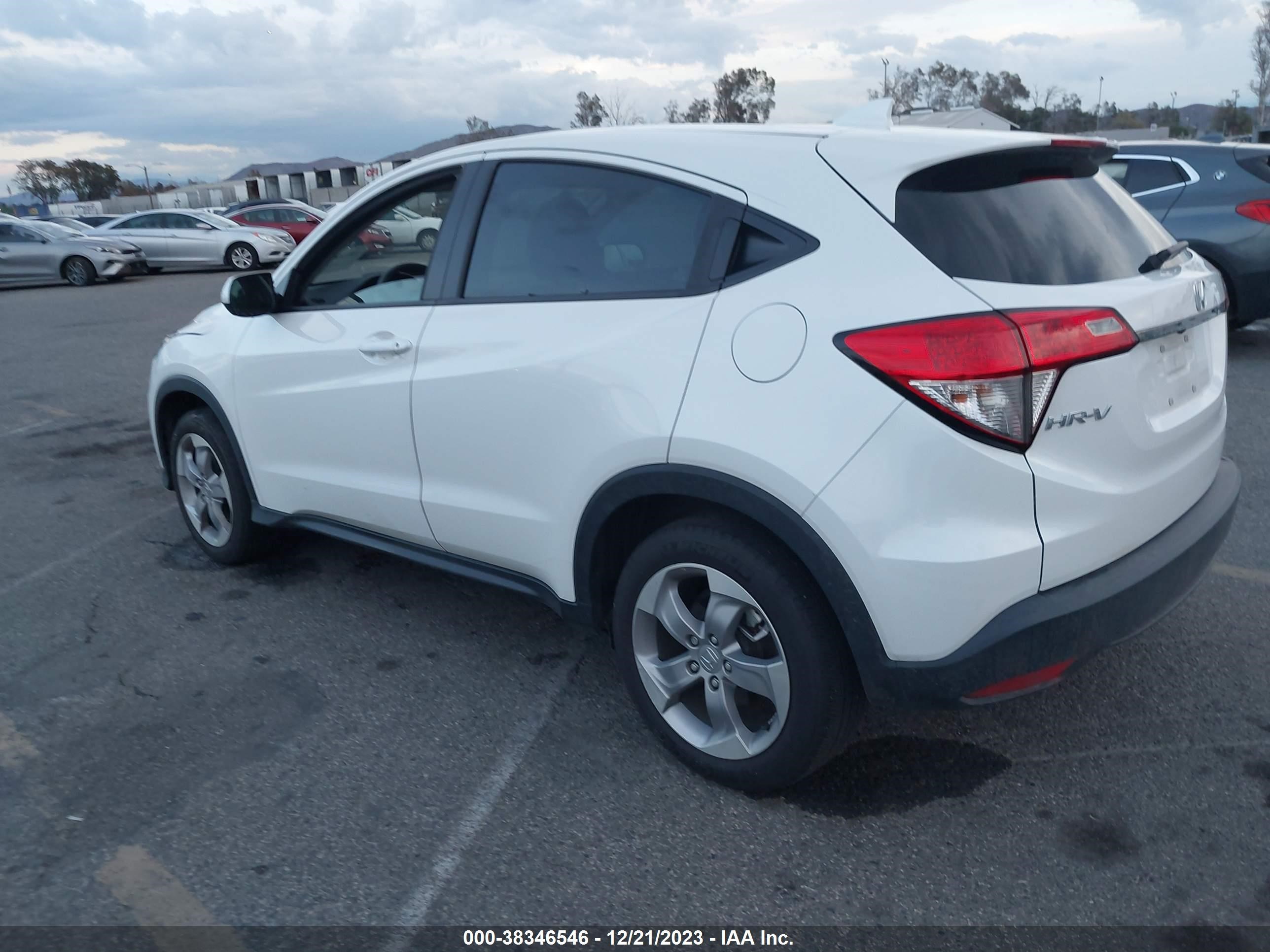 Photo 2 VIN: 3CZRU6H33NM718802 - HONDA HR-V 