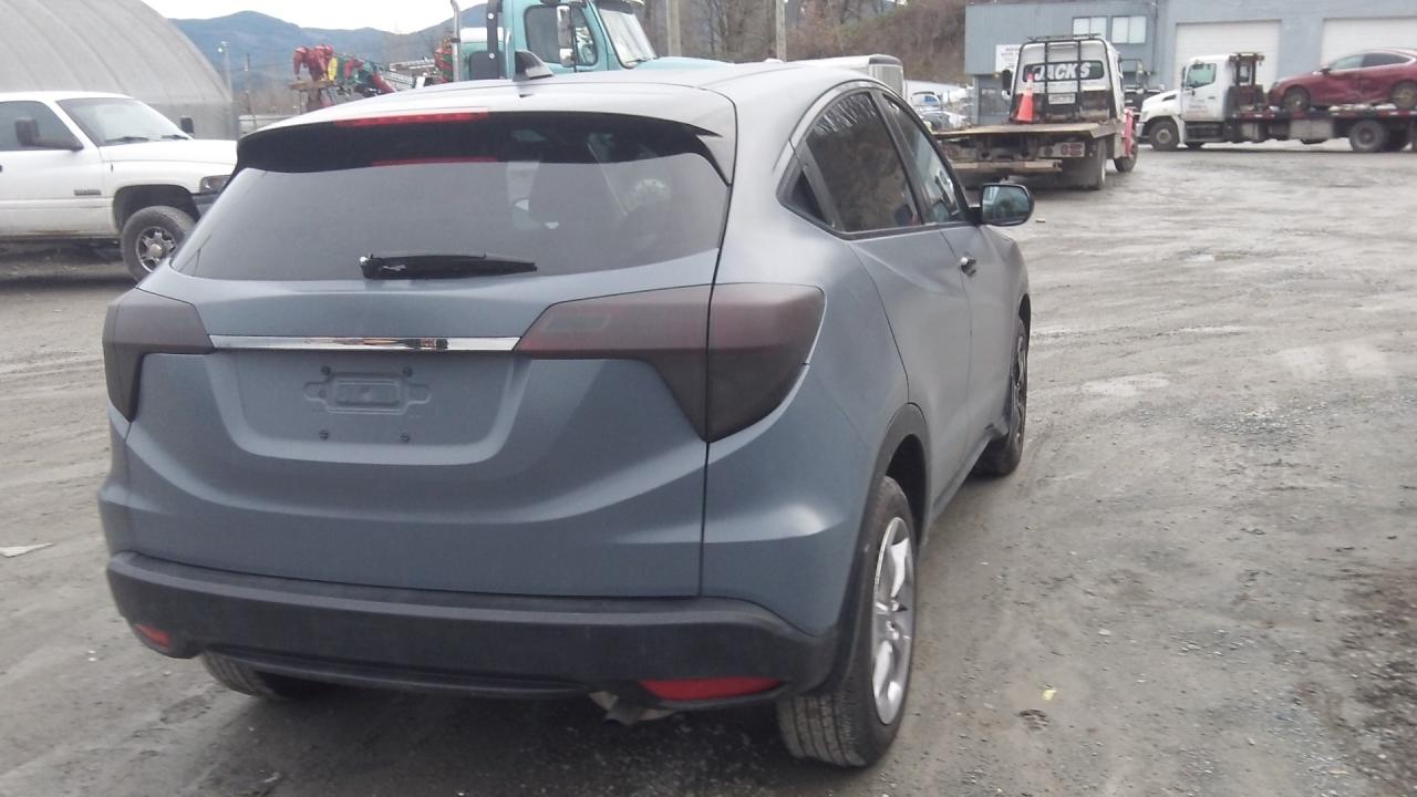 Photo 2 VIN: 3CZRU6H35NM101210 - HONDA HR-V 