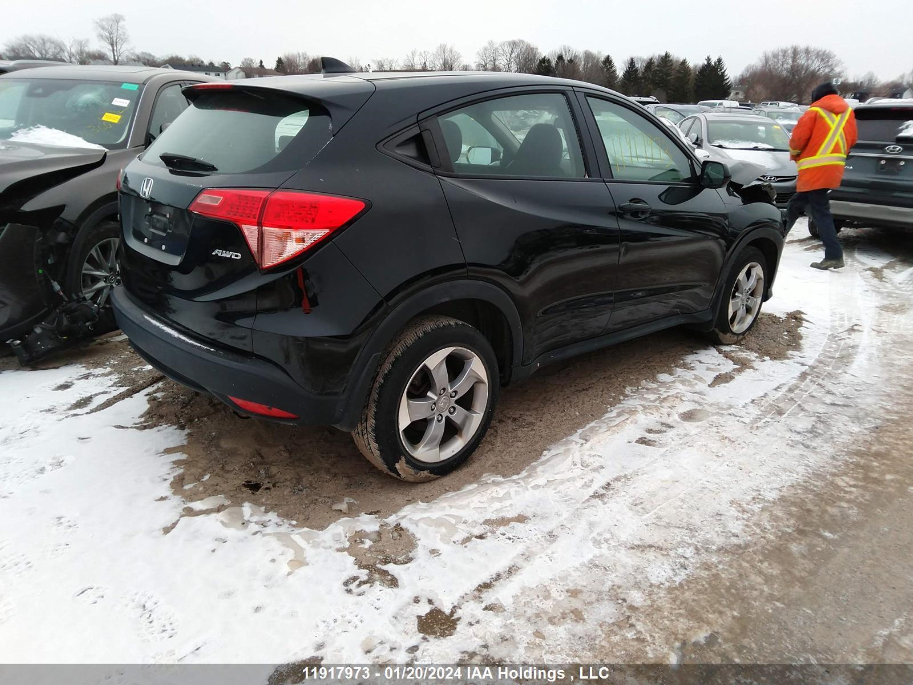 Photo 3 VIN: 3CZRU6H38JM105004 - HONDA HR-V 