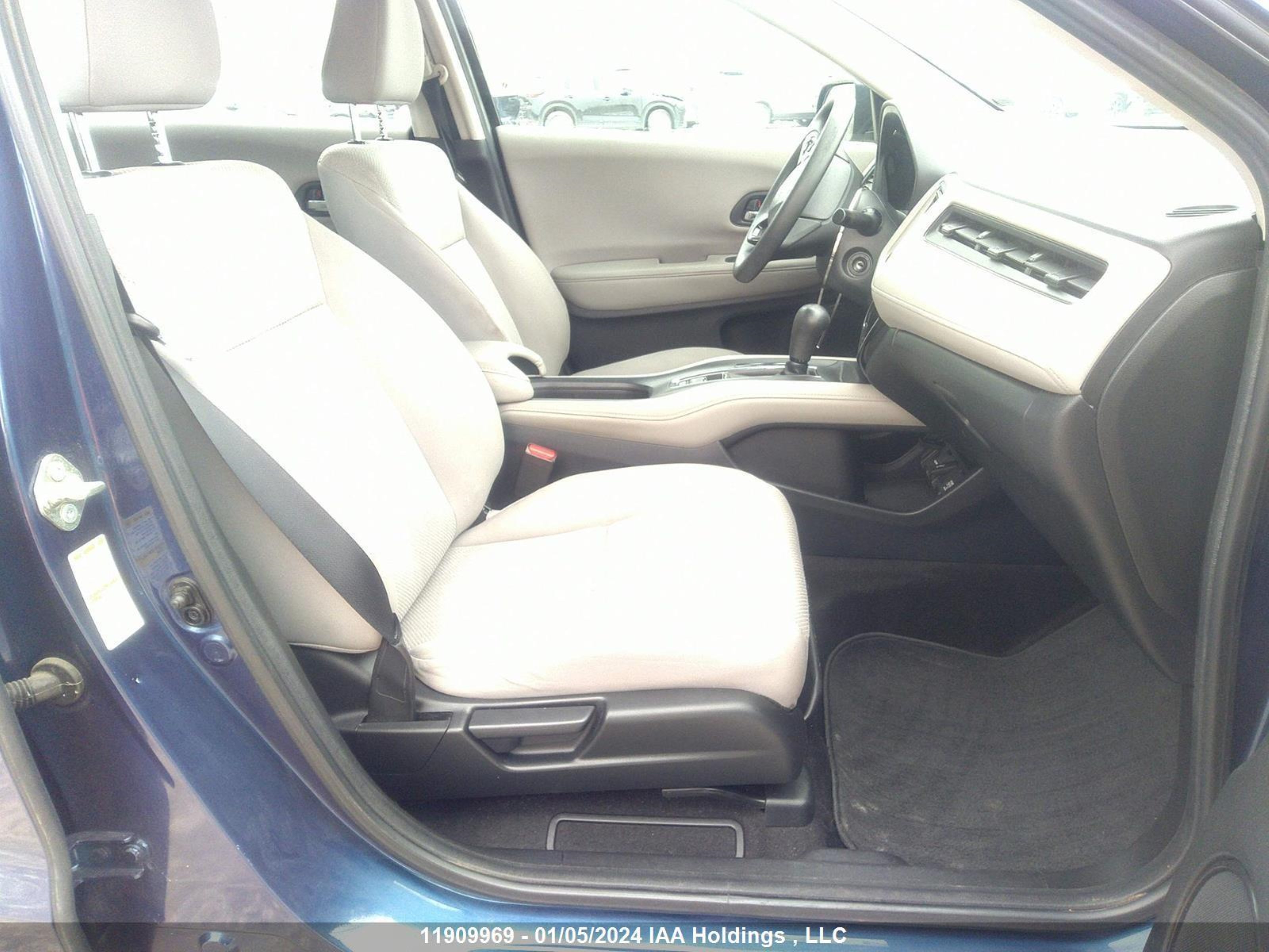 Photo 4 VIN: 3CZRU6H39GM108938 - HONDA HR-V 