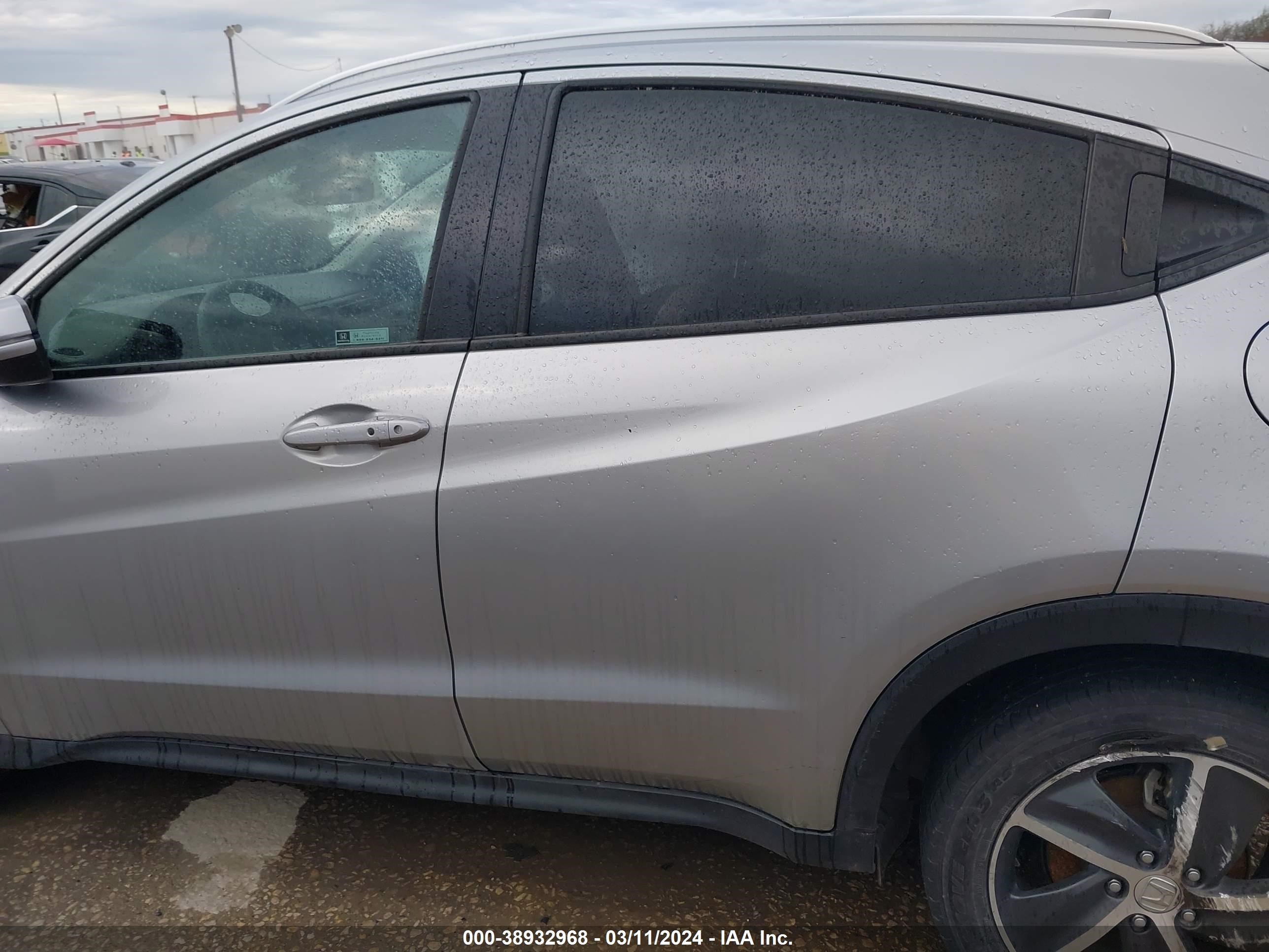 Photo 13 VIN: 3CZRU6H51NM764484 - HONDA HR-V 