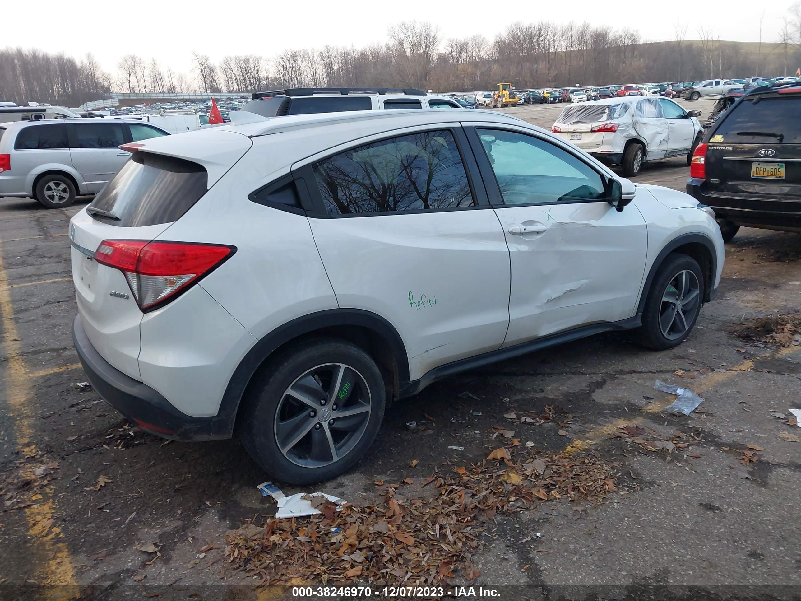 Photo 3 VIN: 3CZRU6H54NM720253 - HONDA HR-V 