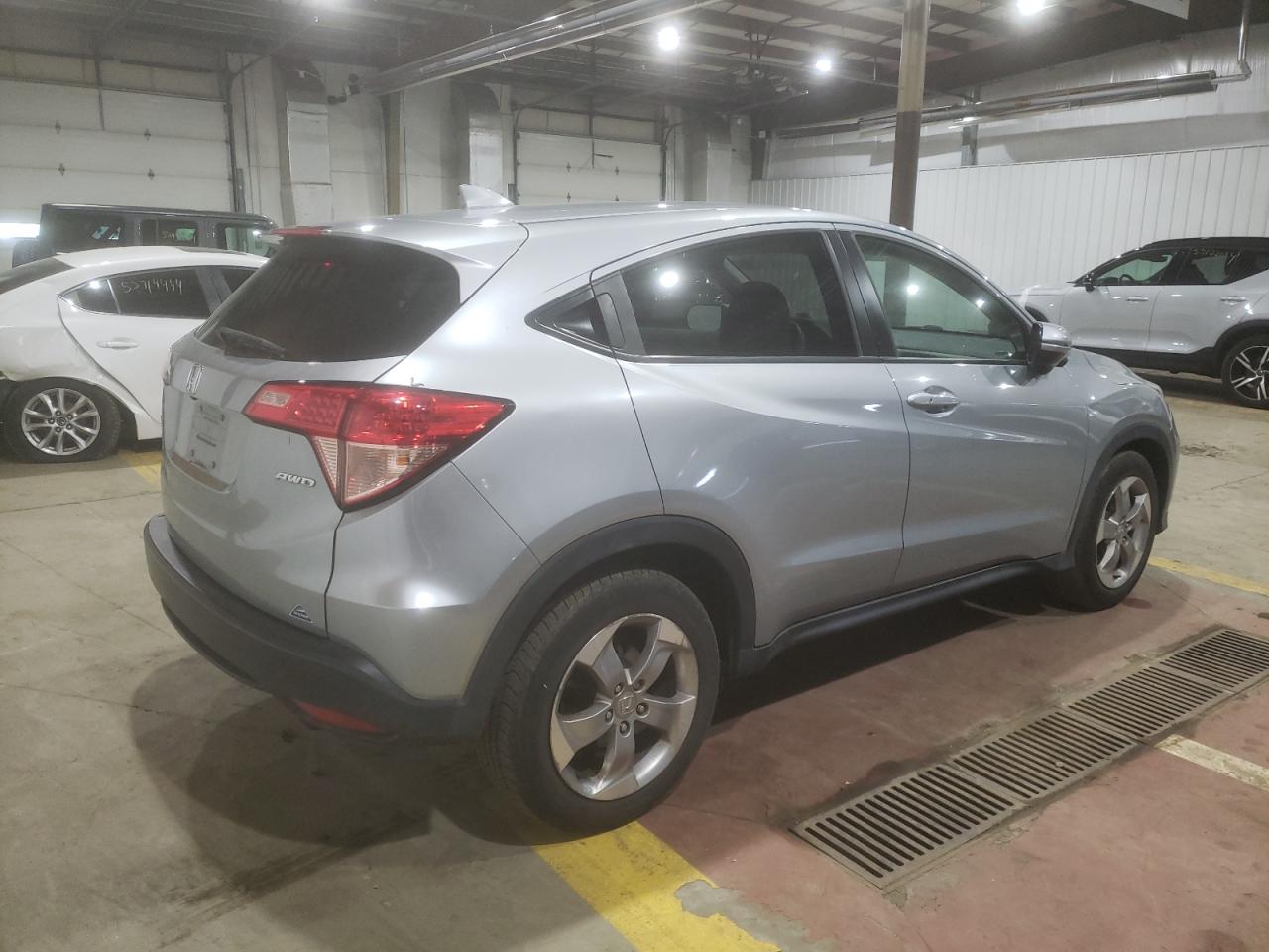 Photo 2 VIN: 3CZRU6H55HM724221 - HONDA HR-V 