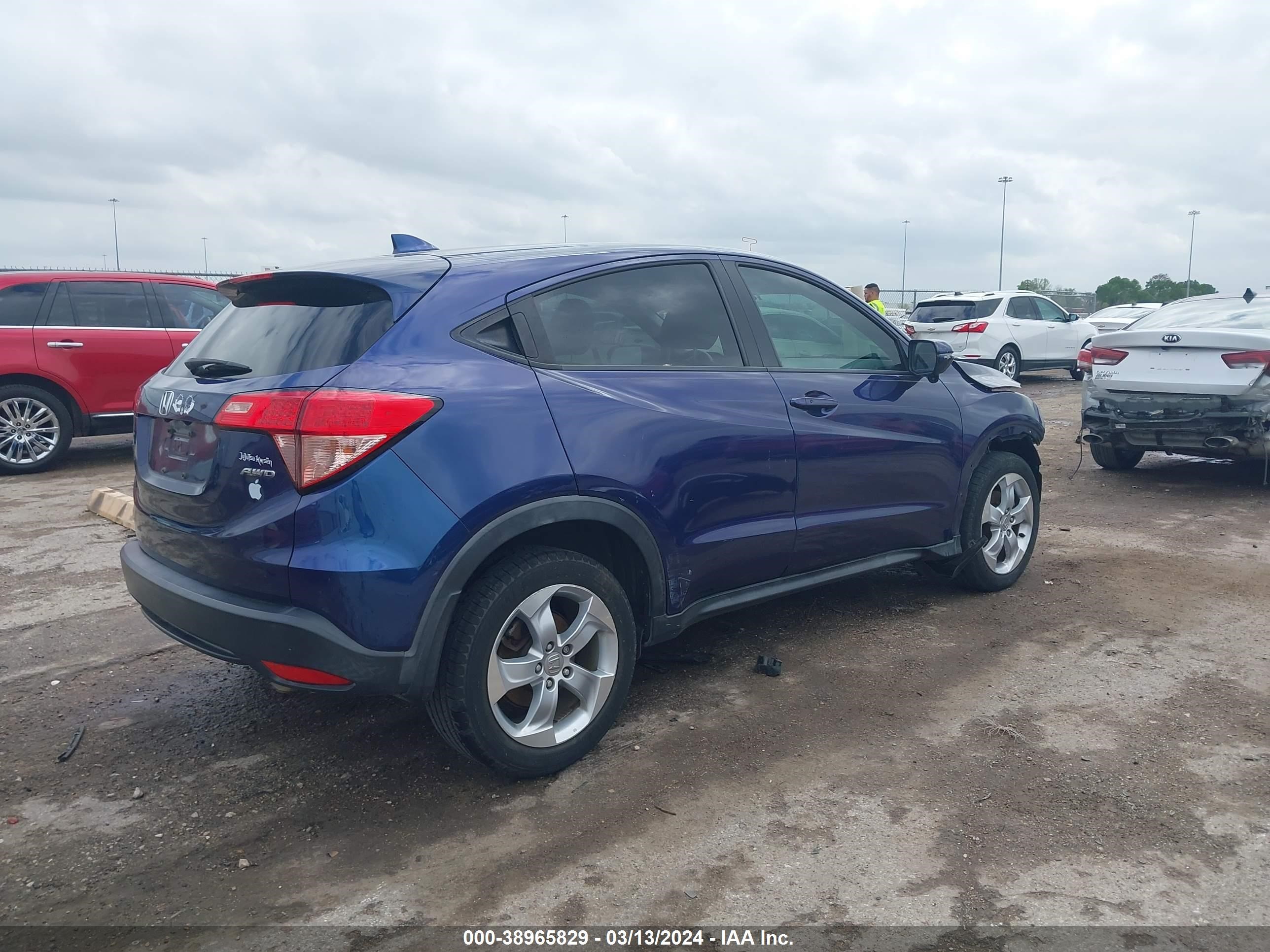 Photo 3 VIN: 3CZRU6H56GM732035 - HONDA HR-V 