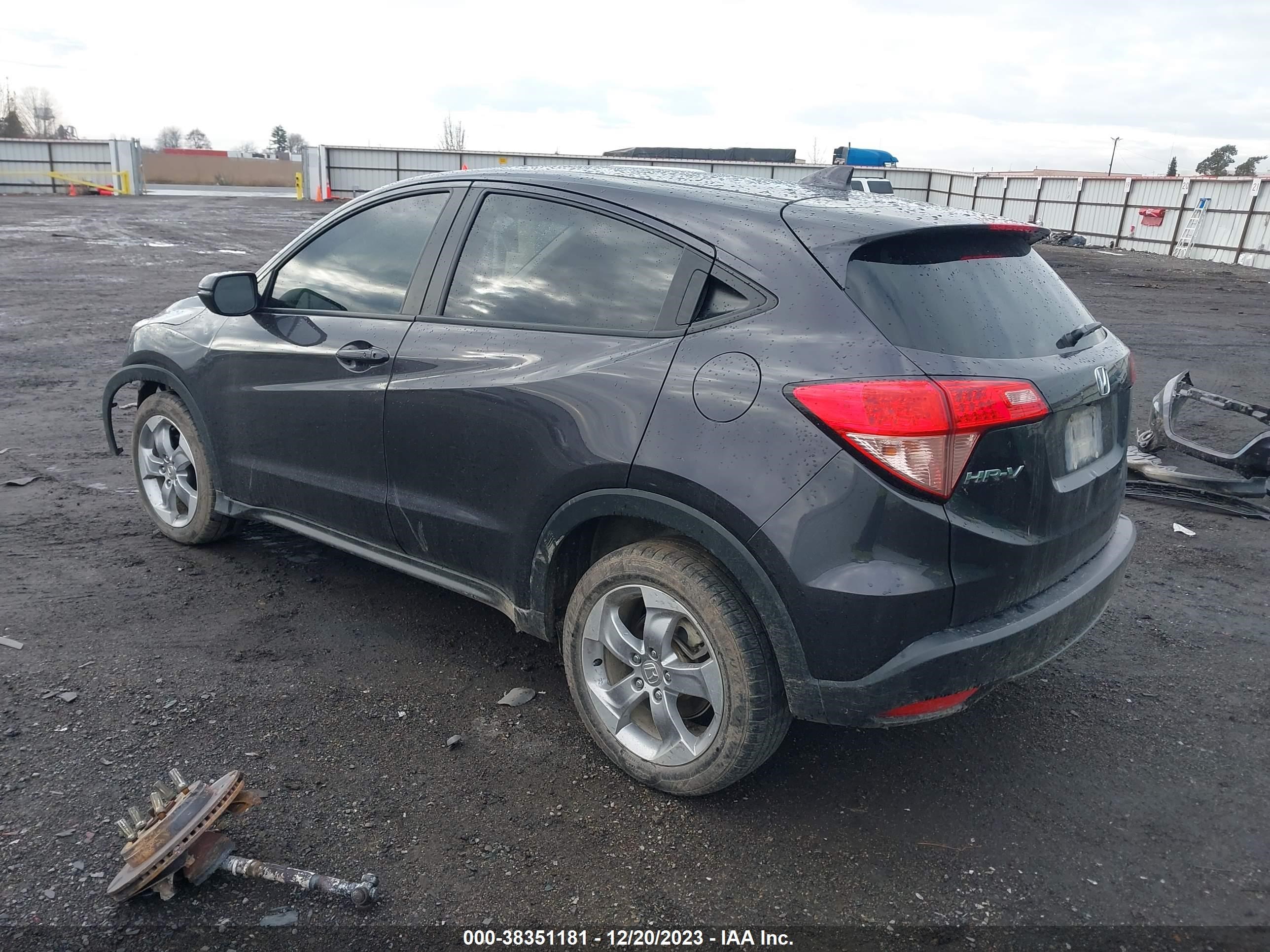 Photo 2 VIN: 3CZRU6H57HM714757 - HONDA HR-V 