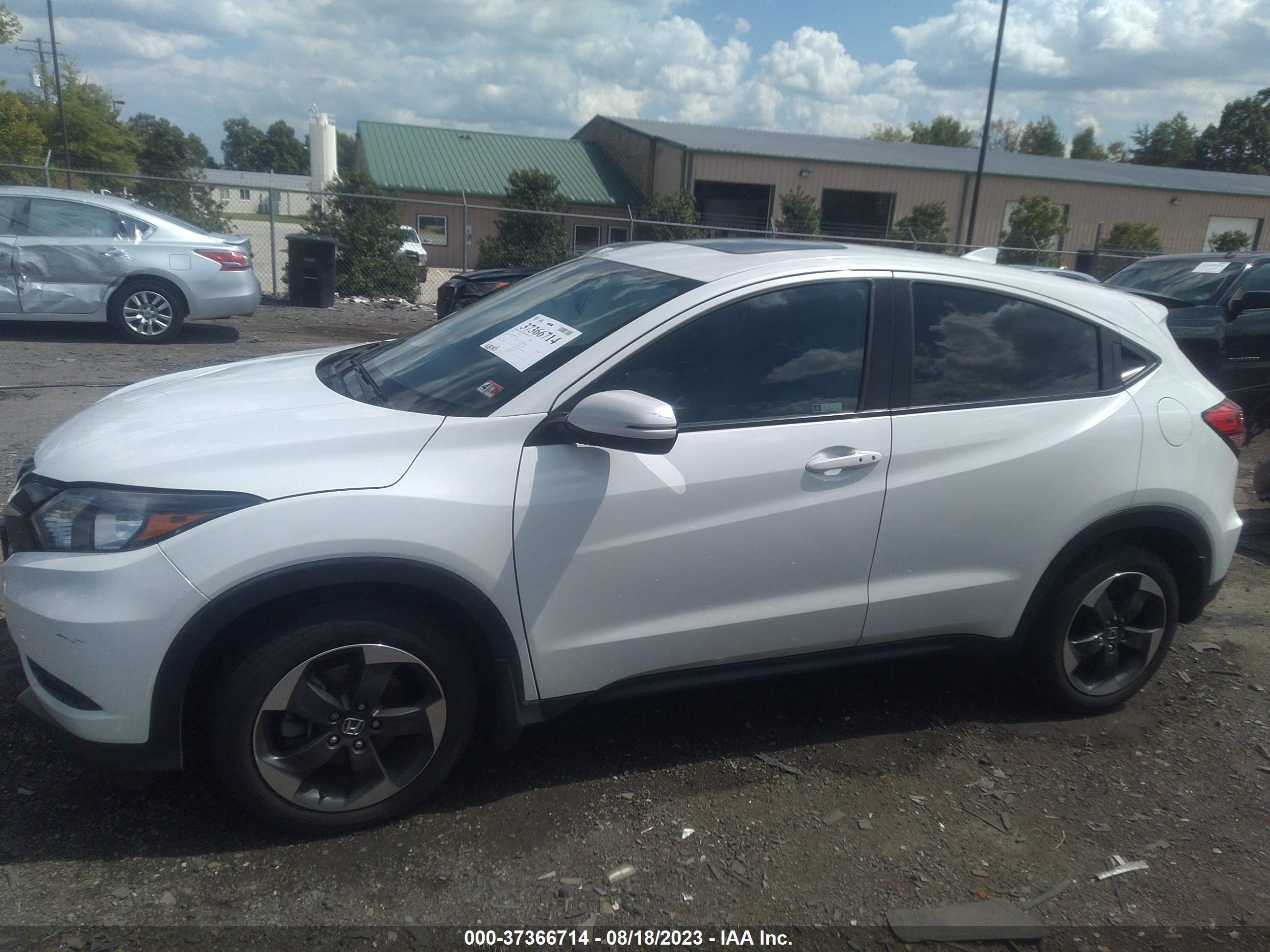 Photo 14 VIN: 3CZRU6H57JM721794 - HONDA HR-V 