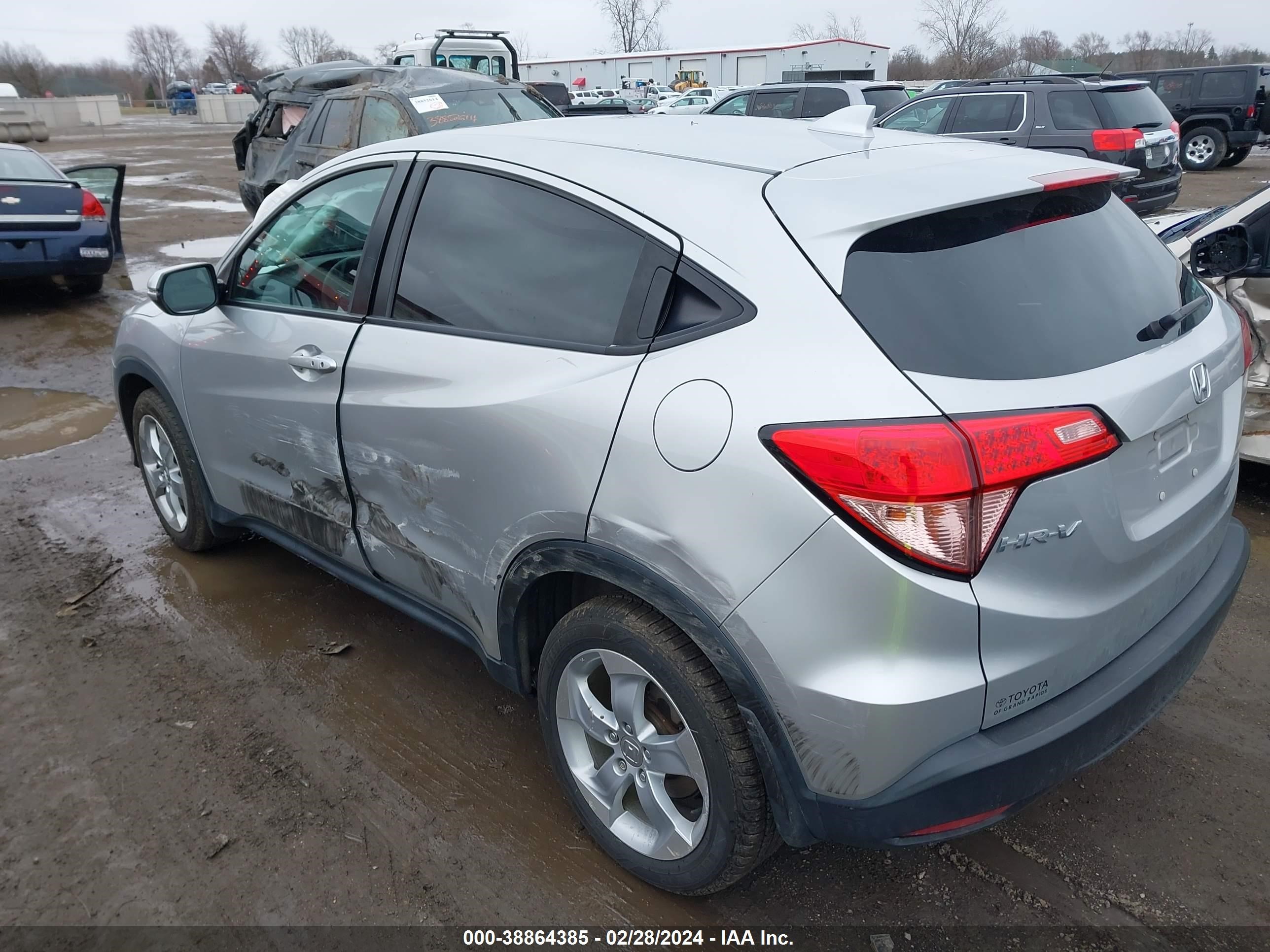 Photo 2 VIN: 3CZRU6H58GM702809 - HONDA HR-V 