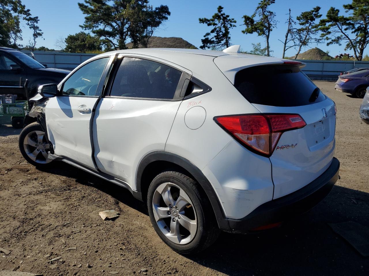 Photo 2 VIN: 3CZRU6H58HM720714 - HONDA HR-V 