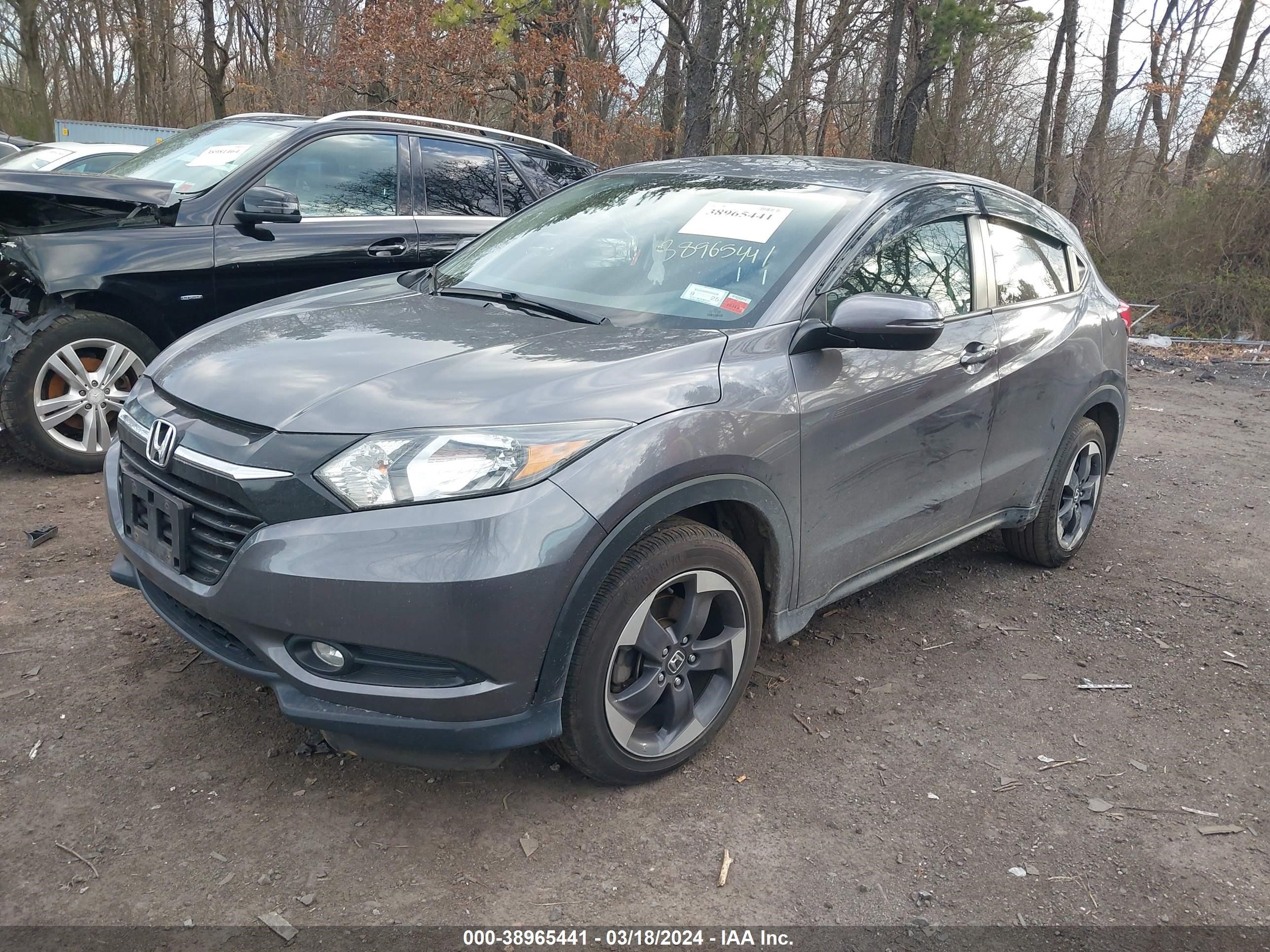 Photo 1 VIN: 3CZRU6H58JG701648 - HONDA HR-V 